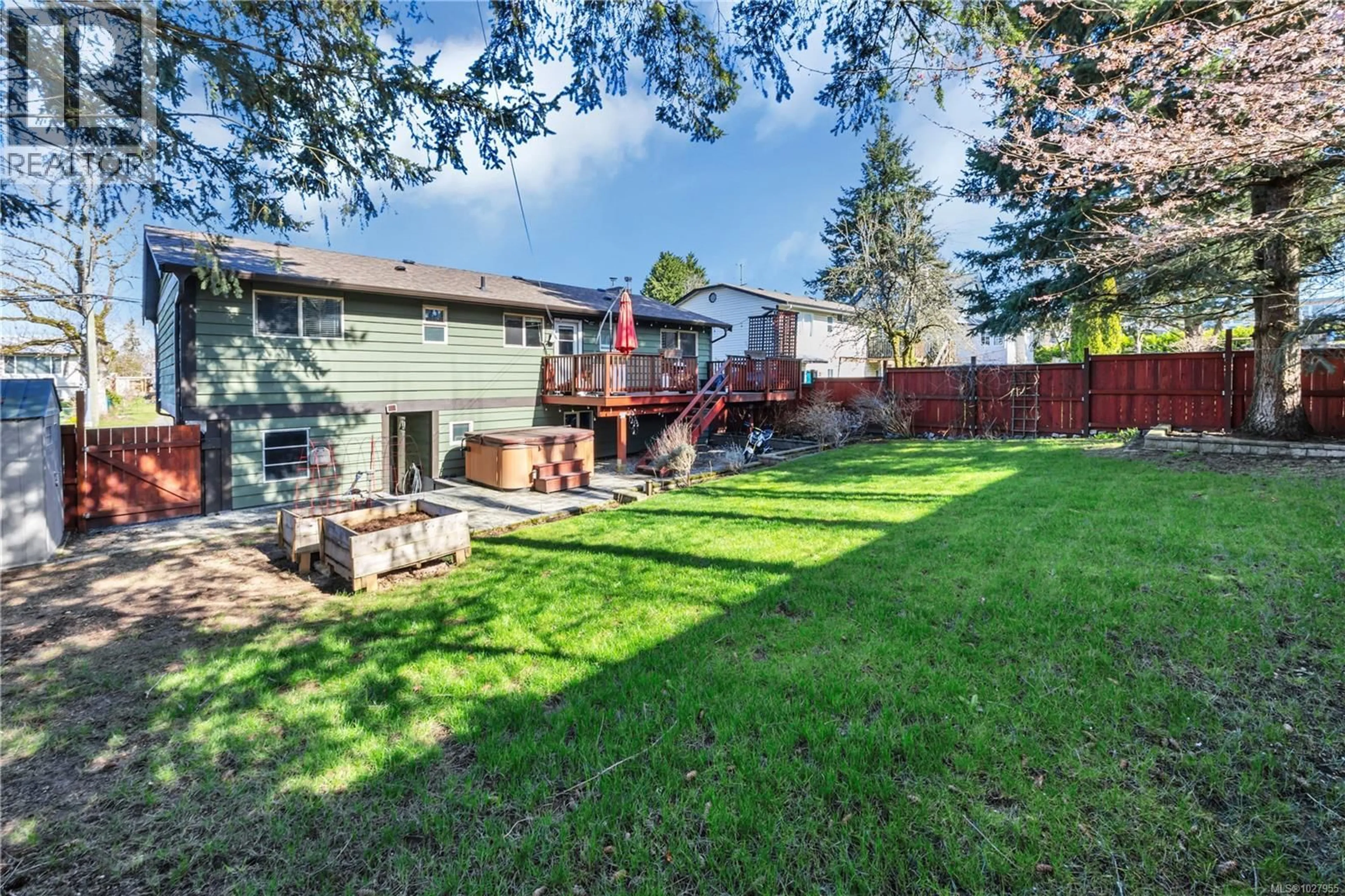 Patio, unknown for 417 8TH STREET, Nanaimo British Columbia V9R1B3