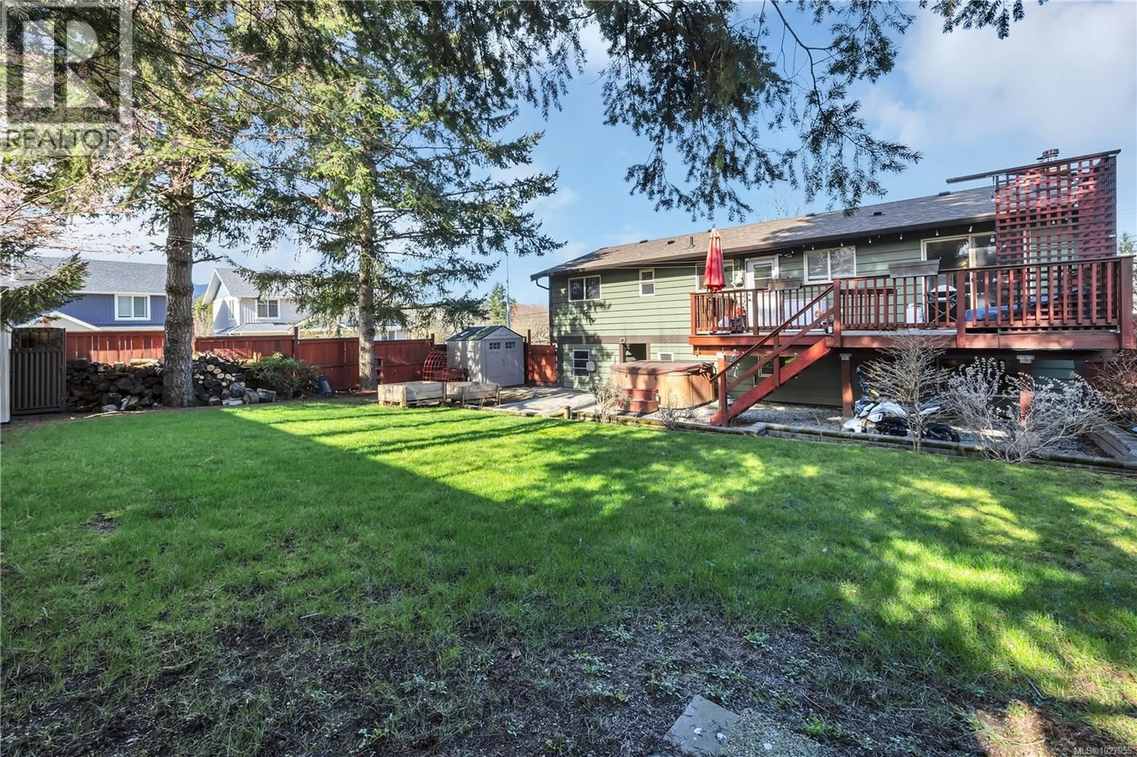 Patio, unknown for 417 8TH STREET, Nanaimo British Columbia V9R1B3