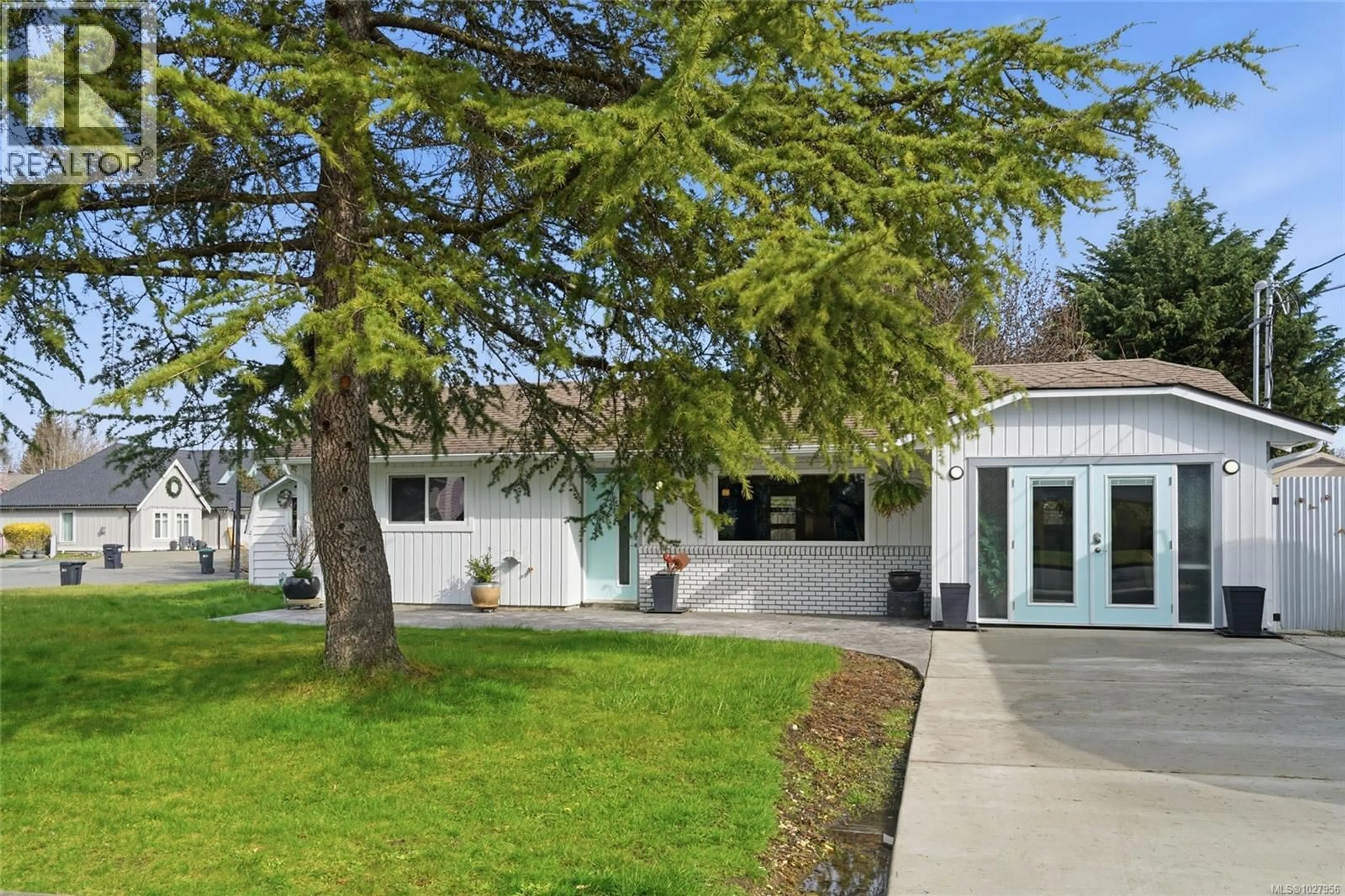 Unknown for 668 FOSTER DRIVE, Parksville British Columbia V9P1A8