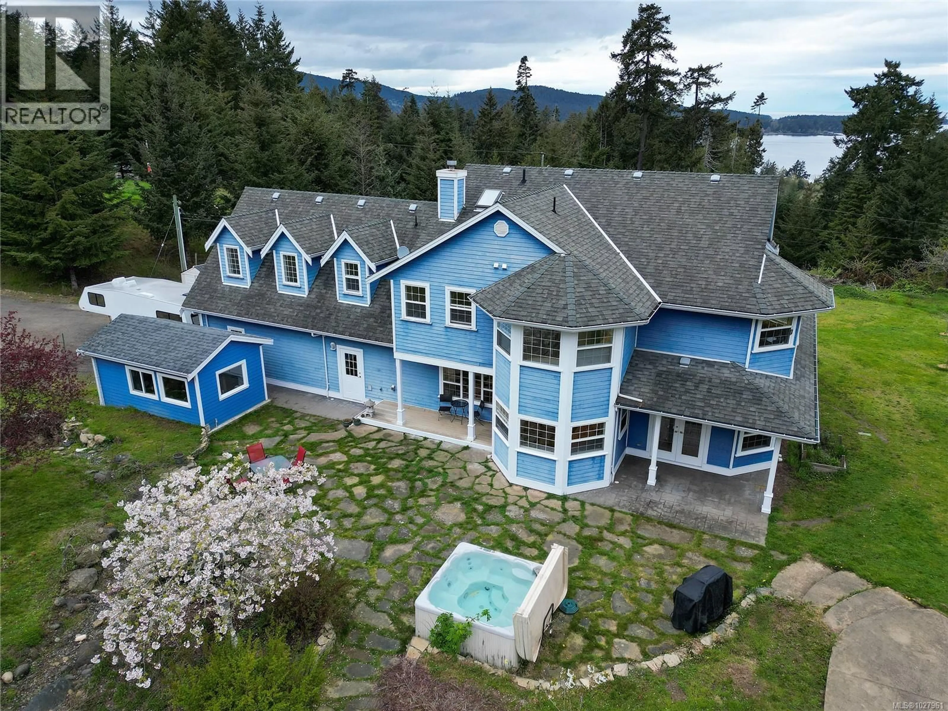 A pic from outside/outdoor area/front of a property/back of a property/a pic from drone, water/lake/river/ocean view for 488 MCKERCHER ROAD, Mayne Island British Columbia V0N2J2