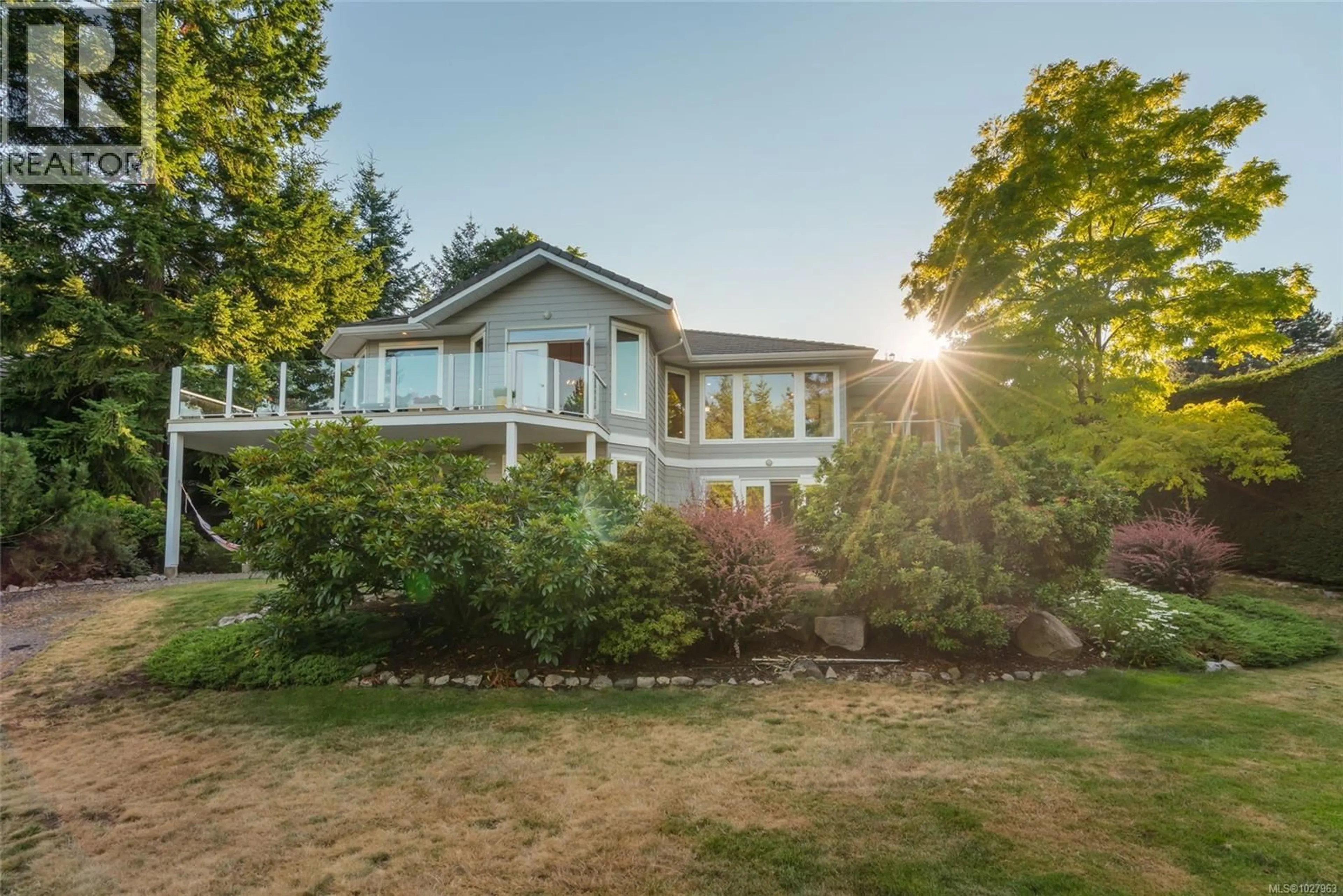 A pic from outside/outdoor area/front of a property/back of a property/a pic from drone, water/lake/river/ocean view for 3557 COLLINGWOOD DRIVE, Nanoose Bay British Columbia V9P9G4