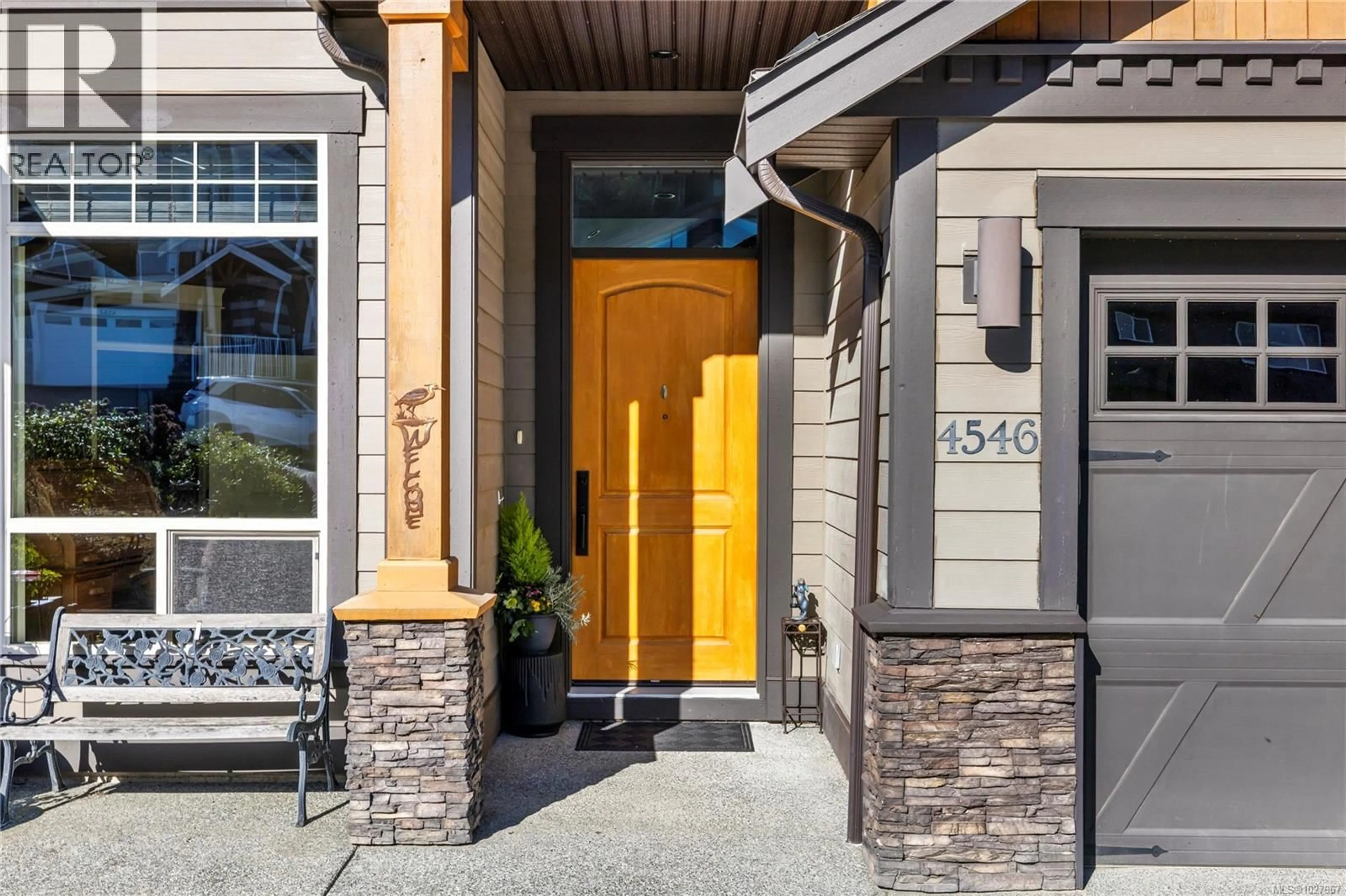 Indoor entryway for 4546 LAGUNA WAY, Nanaimo British Columbia V9T0A8