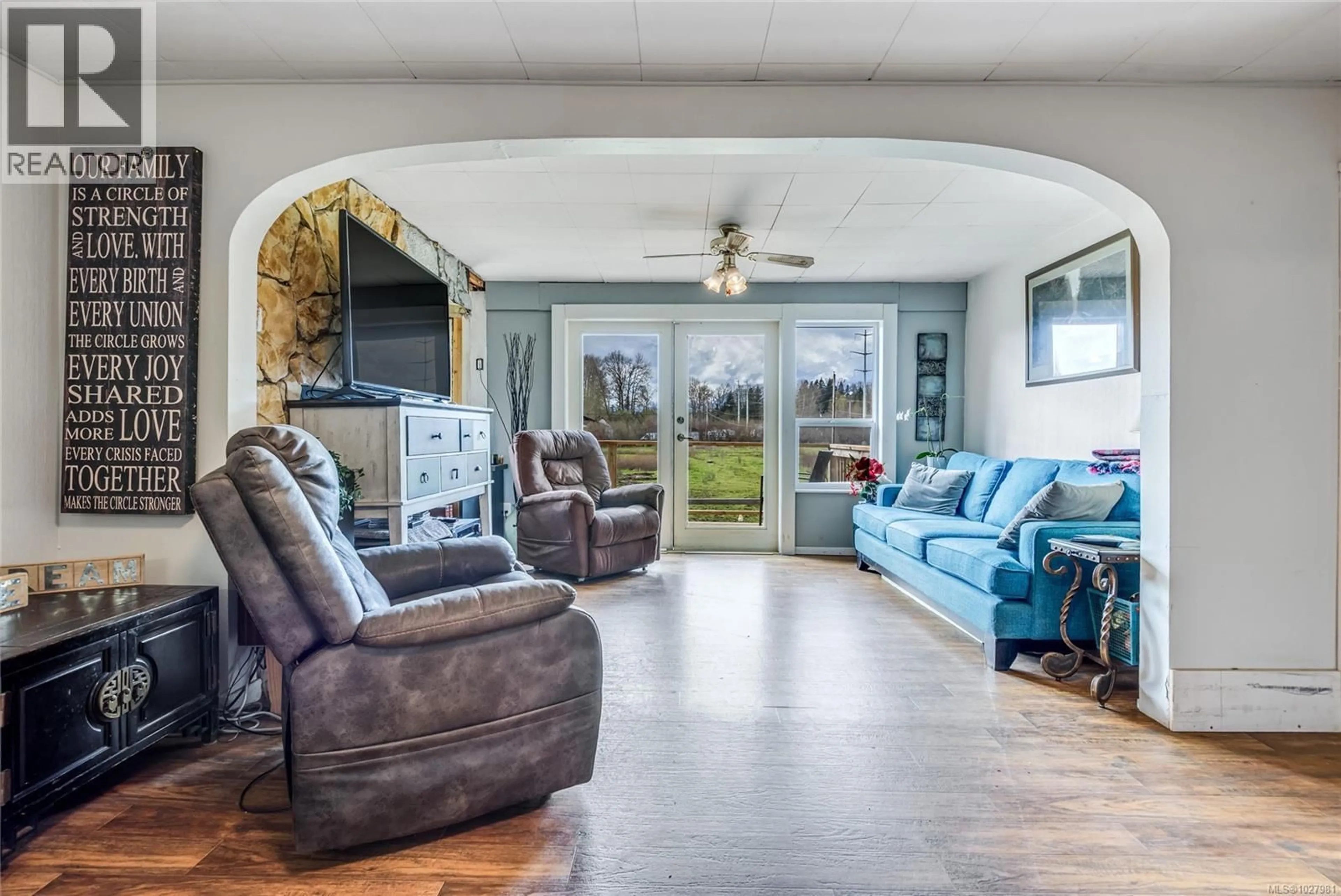 Living room with furniture, unknown for 4766 HEADQUARTERS ROAD, Courtenay British Columbia V9N9H4