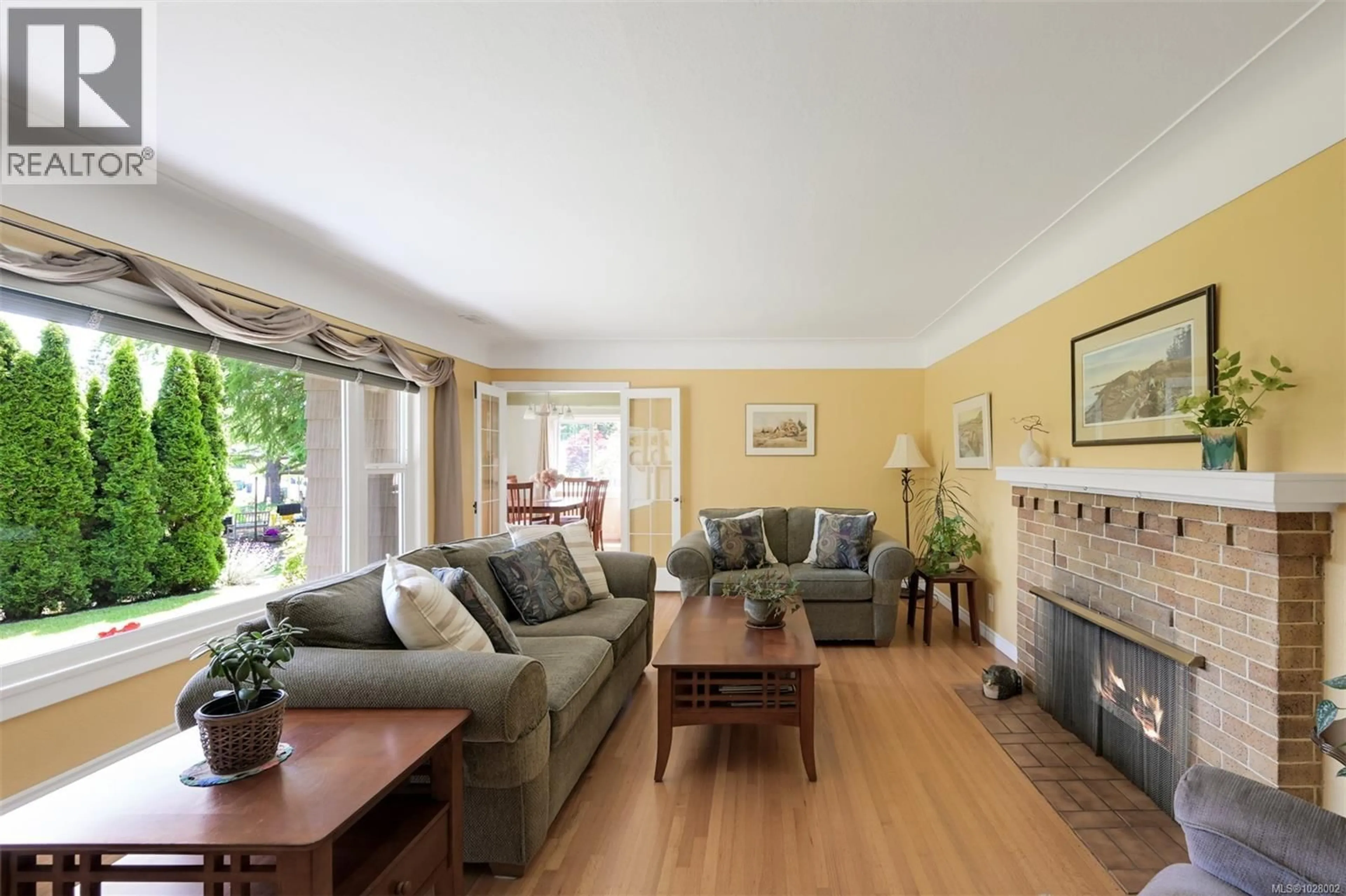 Unknown for 1718 GARNET ROAD, Saanich British Columbia V8P3C8