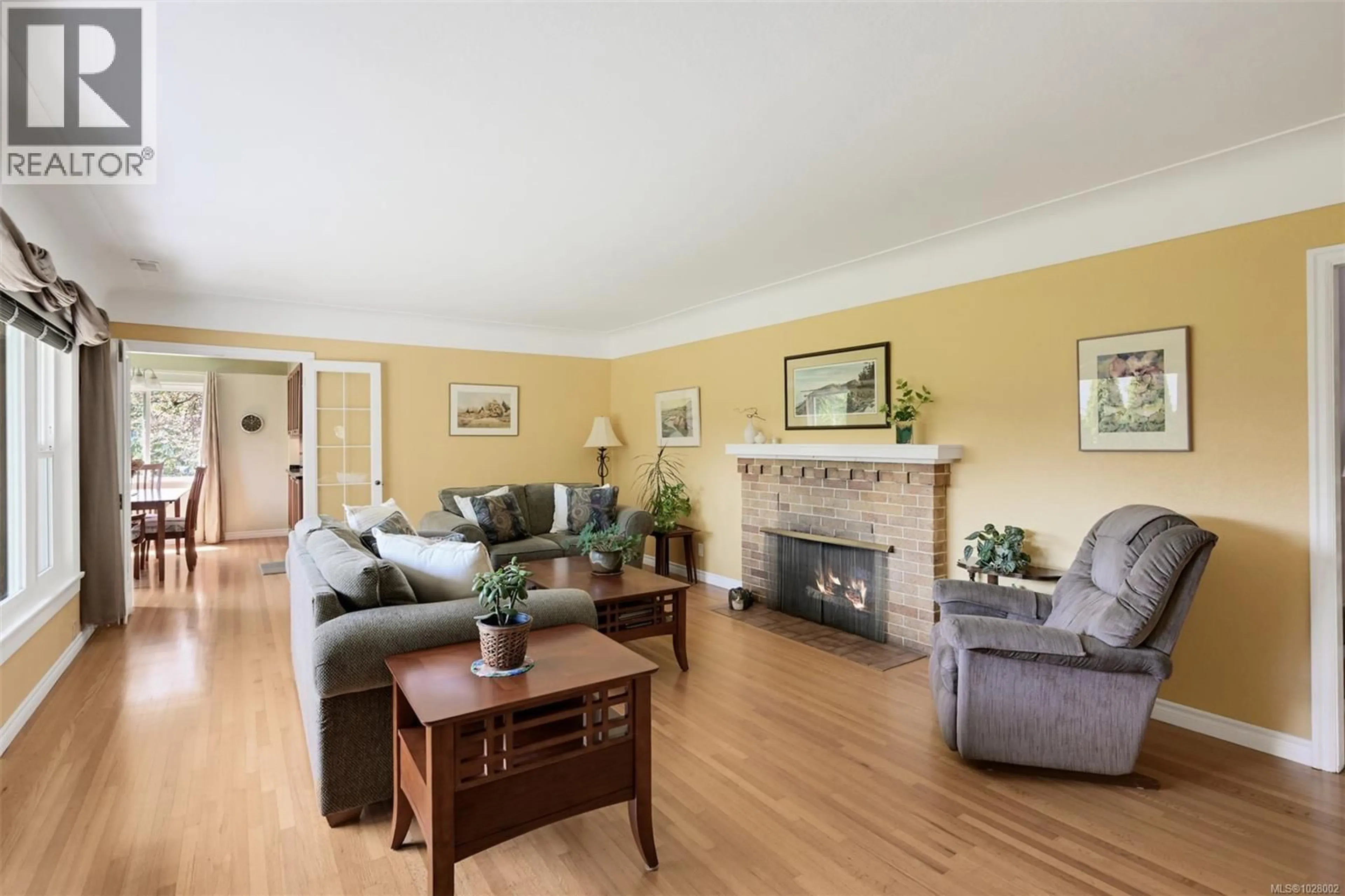 Unknown for 1718 GARNET ROAD, Saanich British Columbia V8P3C8