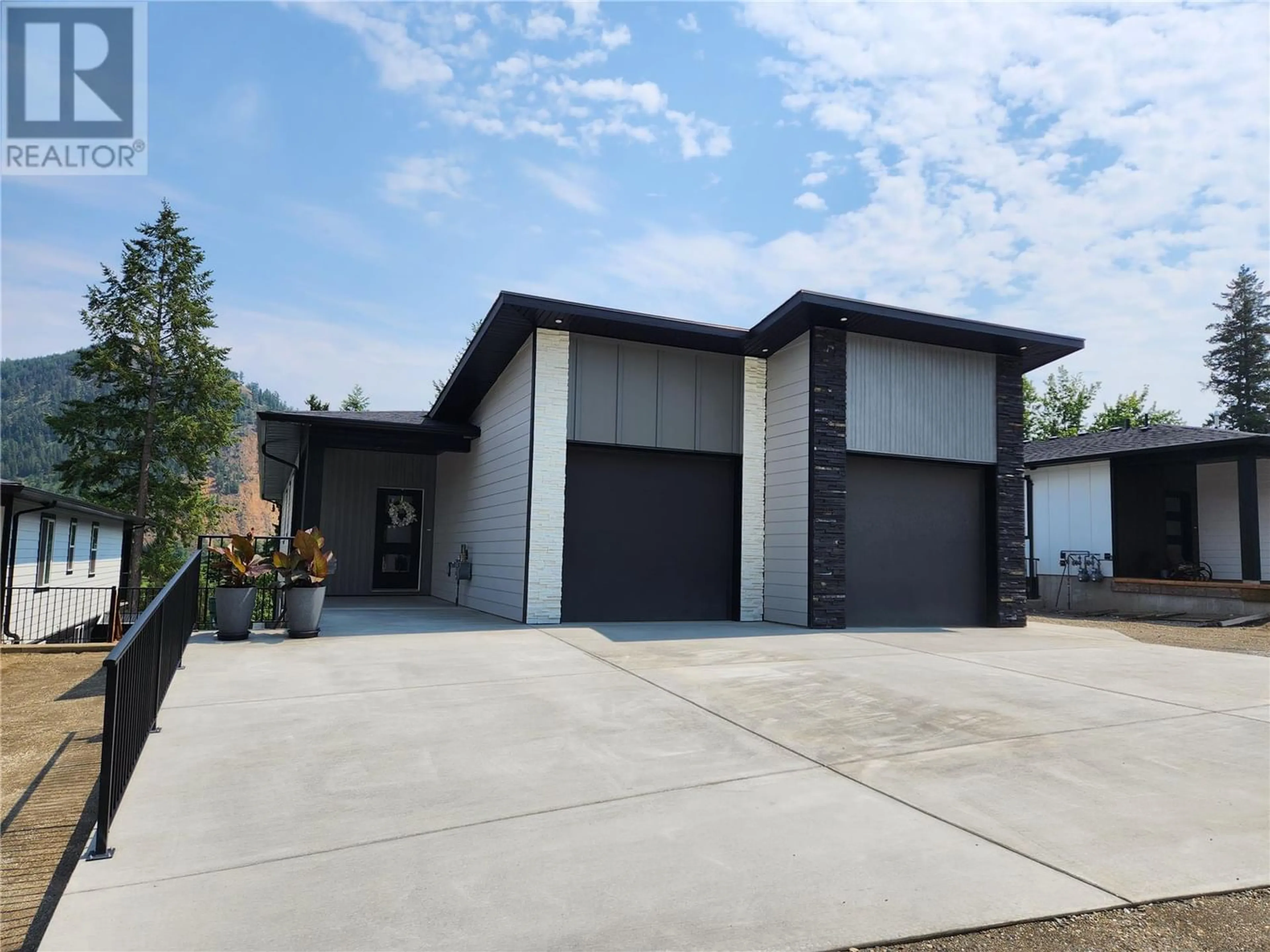 Frontside or backside of a home for 2508 Shuswap Avenue Unit# 11, Lumby British Columbia V0E2G5