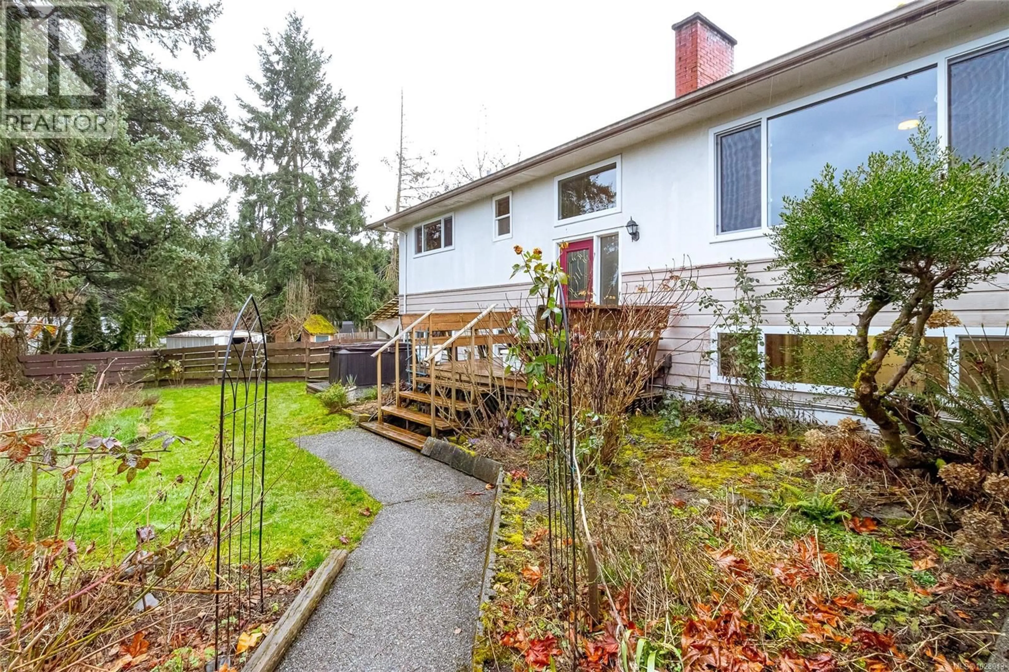 Patio, street for 3030 DOGWOOD ROAD, Duncan British Columbia V9L4T8