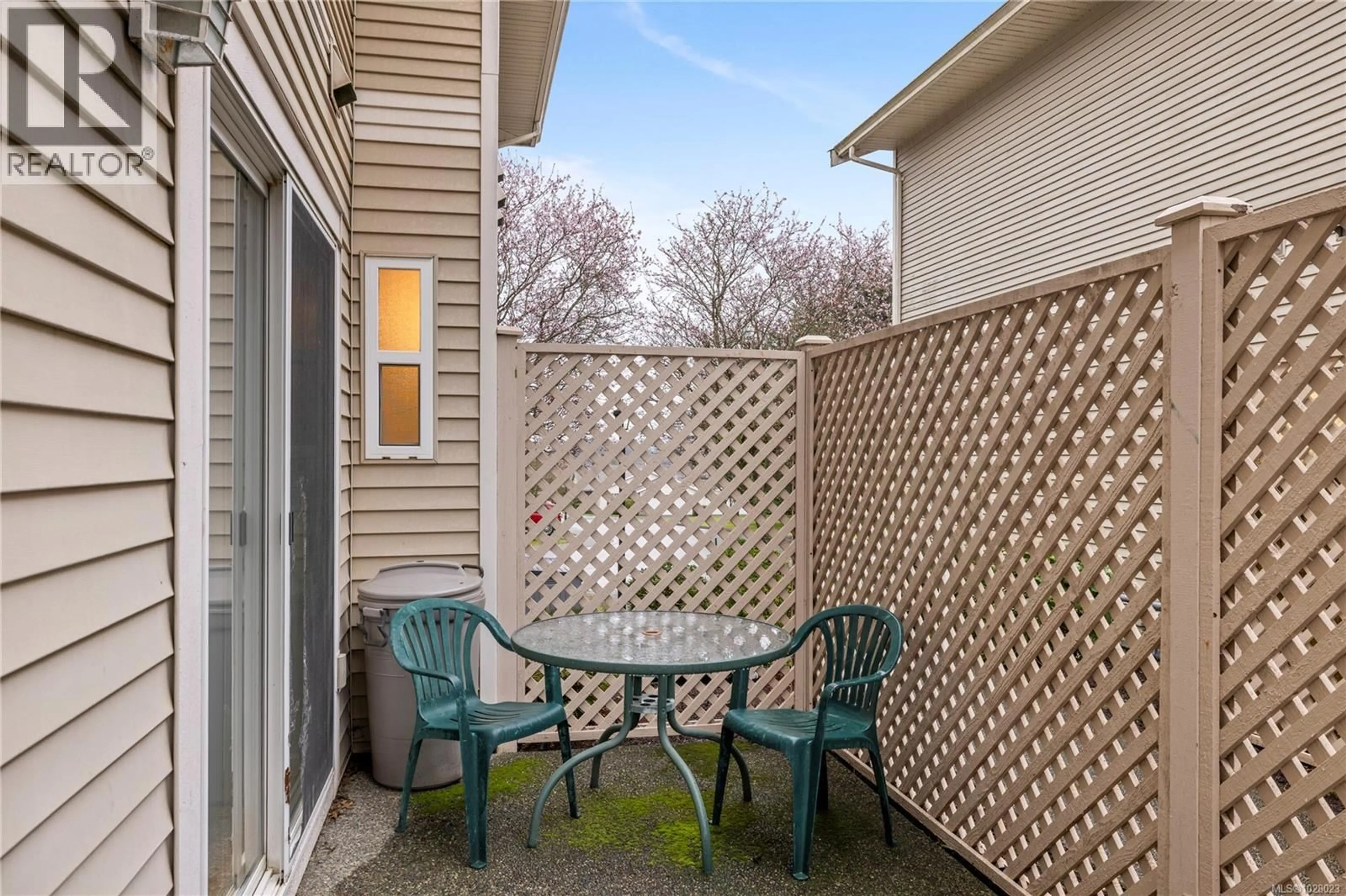 Patio, street for A - 6144 MCGIRR ROAD, Nanaimo British Columbia V9V1V1