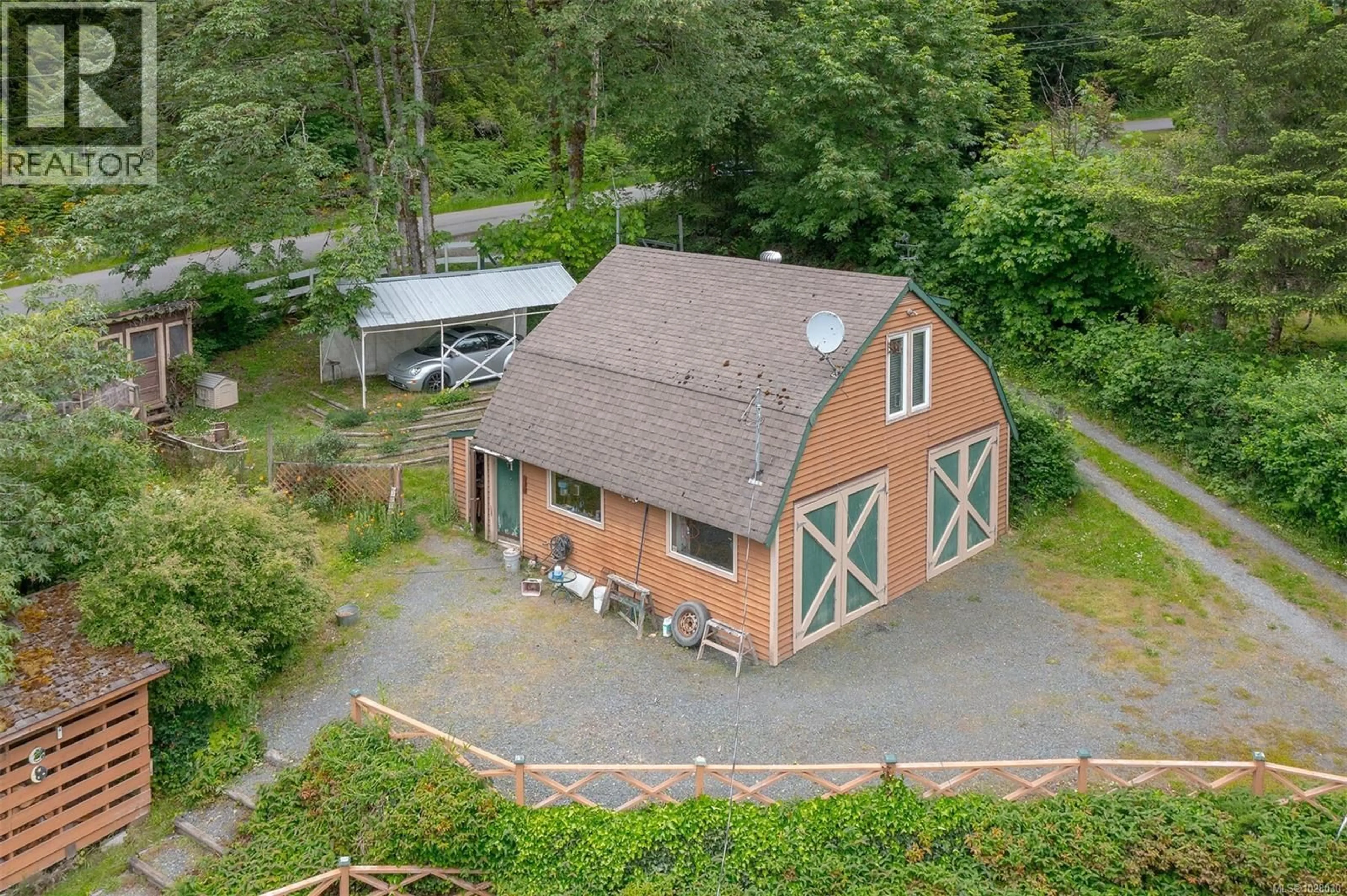 A pic from outside/outdoor area/front of a property/back of a property/a pic from drone, unknown for 5162 SOOKE ROAD, Sooke British Columbia V9Z0E3