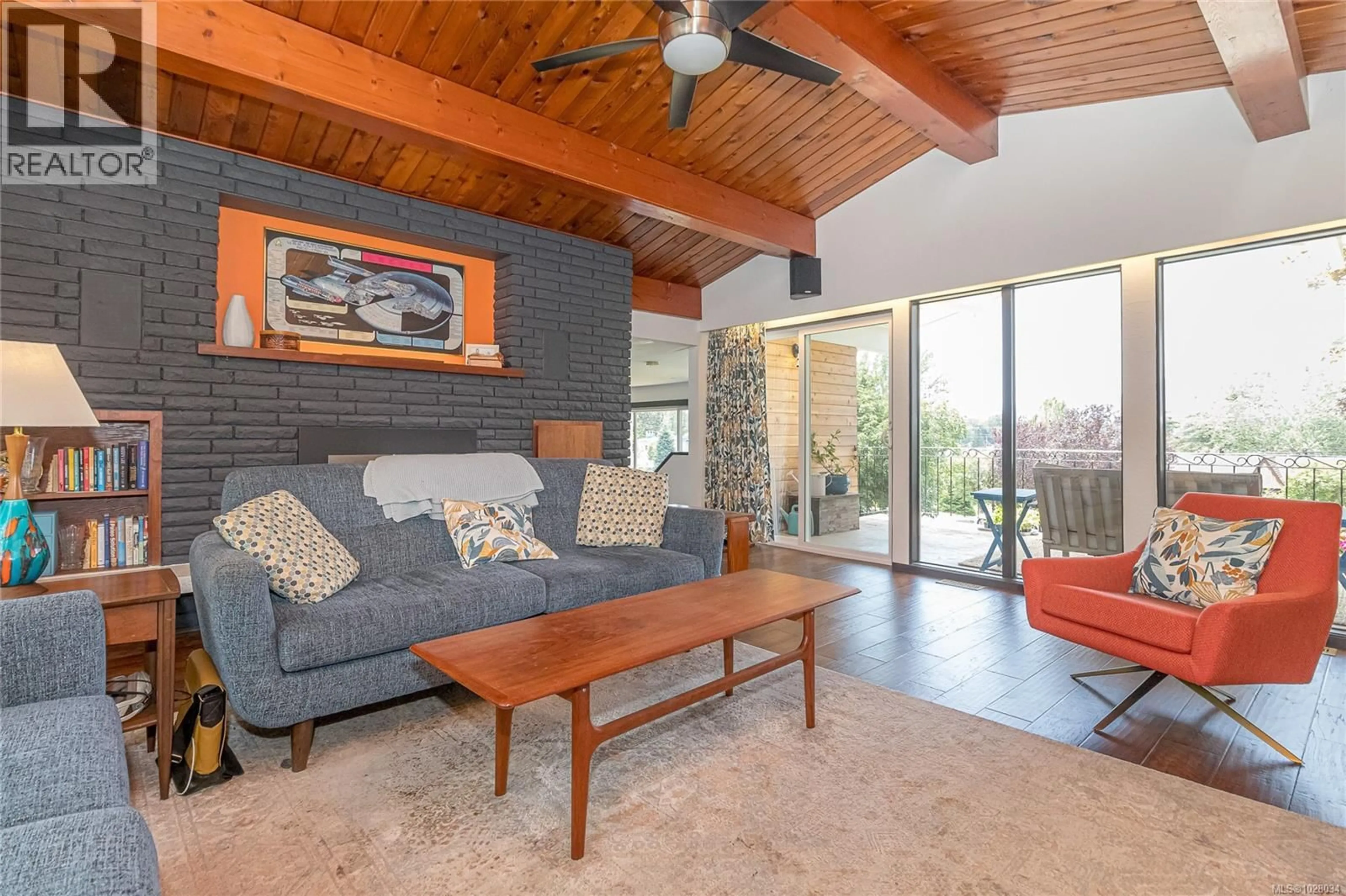 Living room with furniture, unknown for 2363 SEINE ROAD, Duncan British Columbia V9L3B2