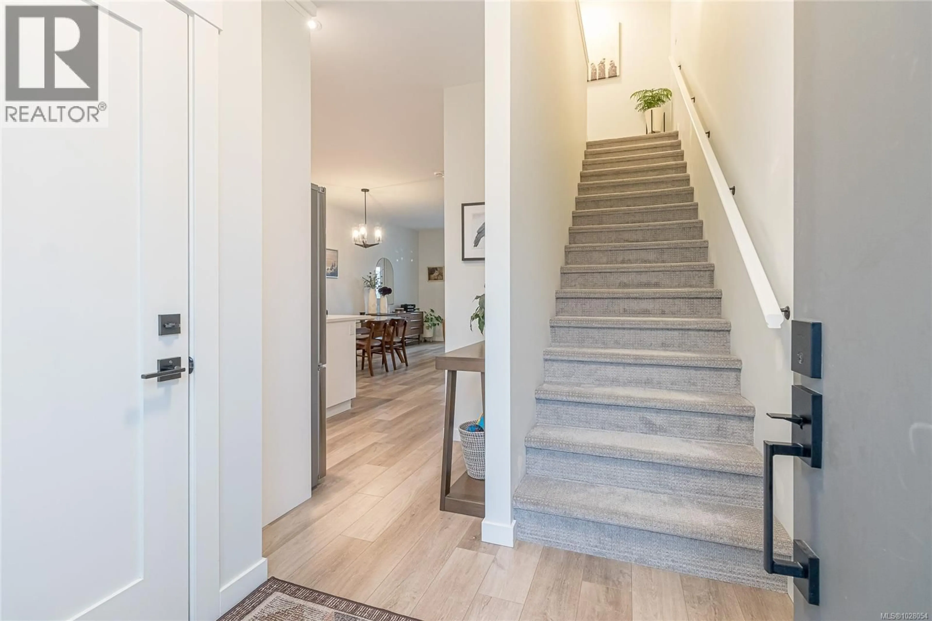 Indoor entryway for 38 - 3195 HERONS WAY, Duncan British Columbia V9L5C7