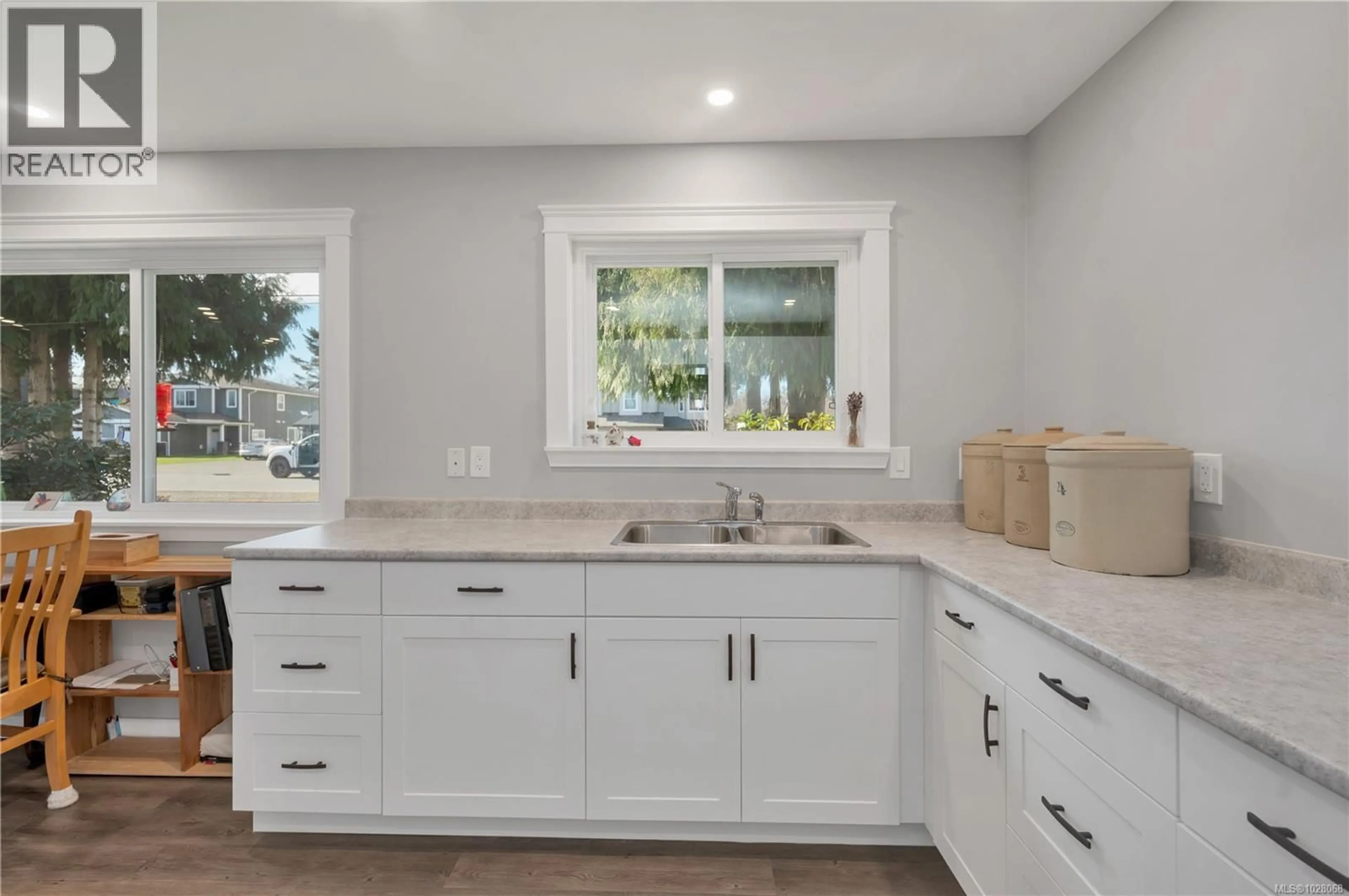 Unknown for 277 CAROLYN ROAD, Campbell River British Columbia V9W3M2