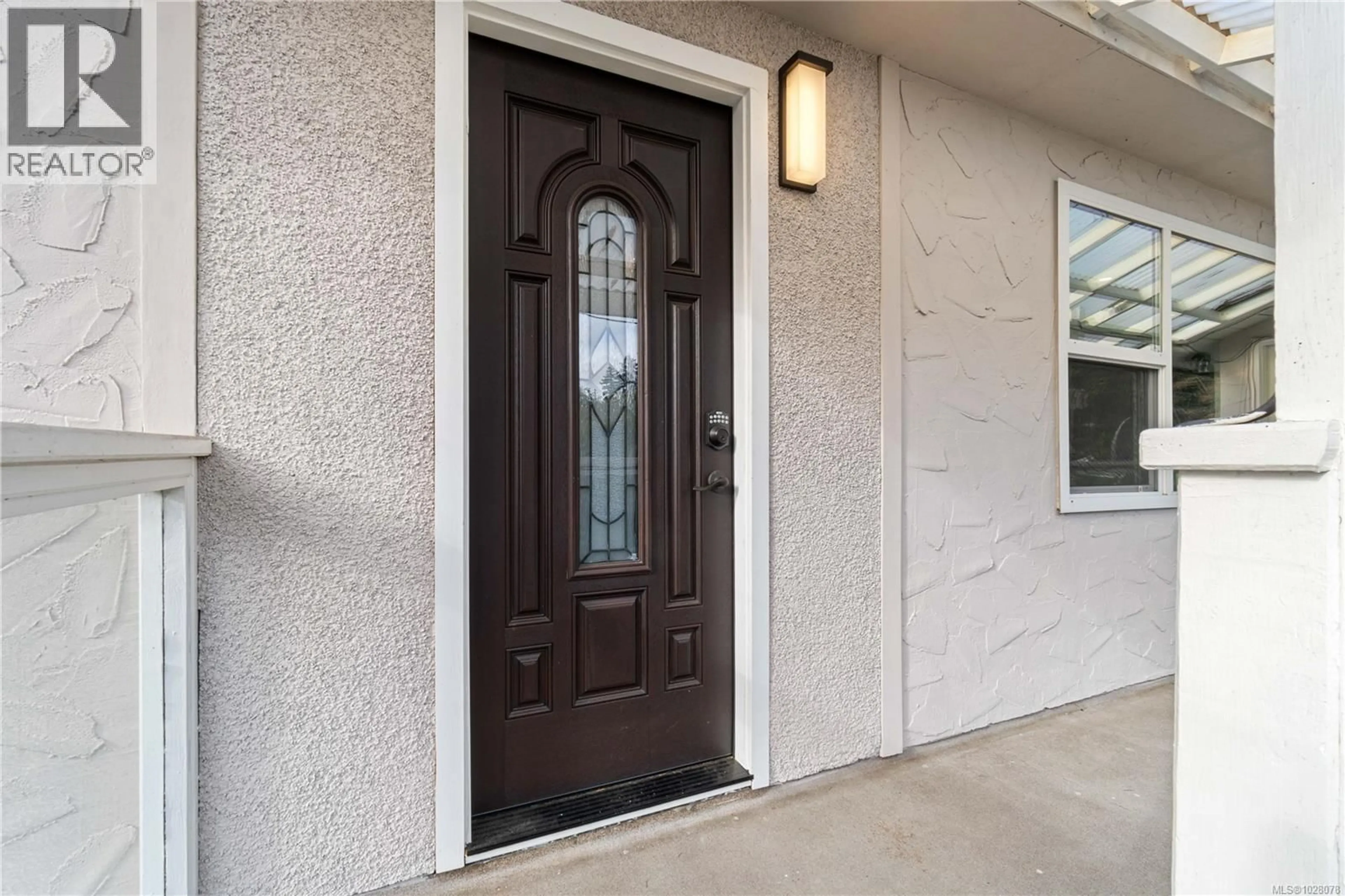 Indoor entryway for 5542 TULIP PLACE, Nanaimo British Columbia V9T2N2