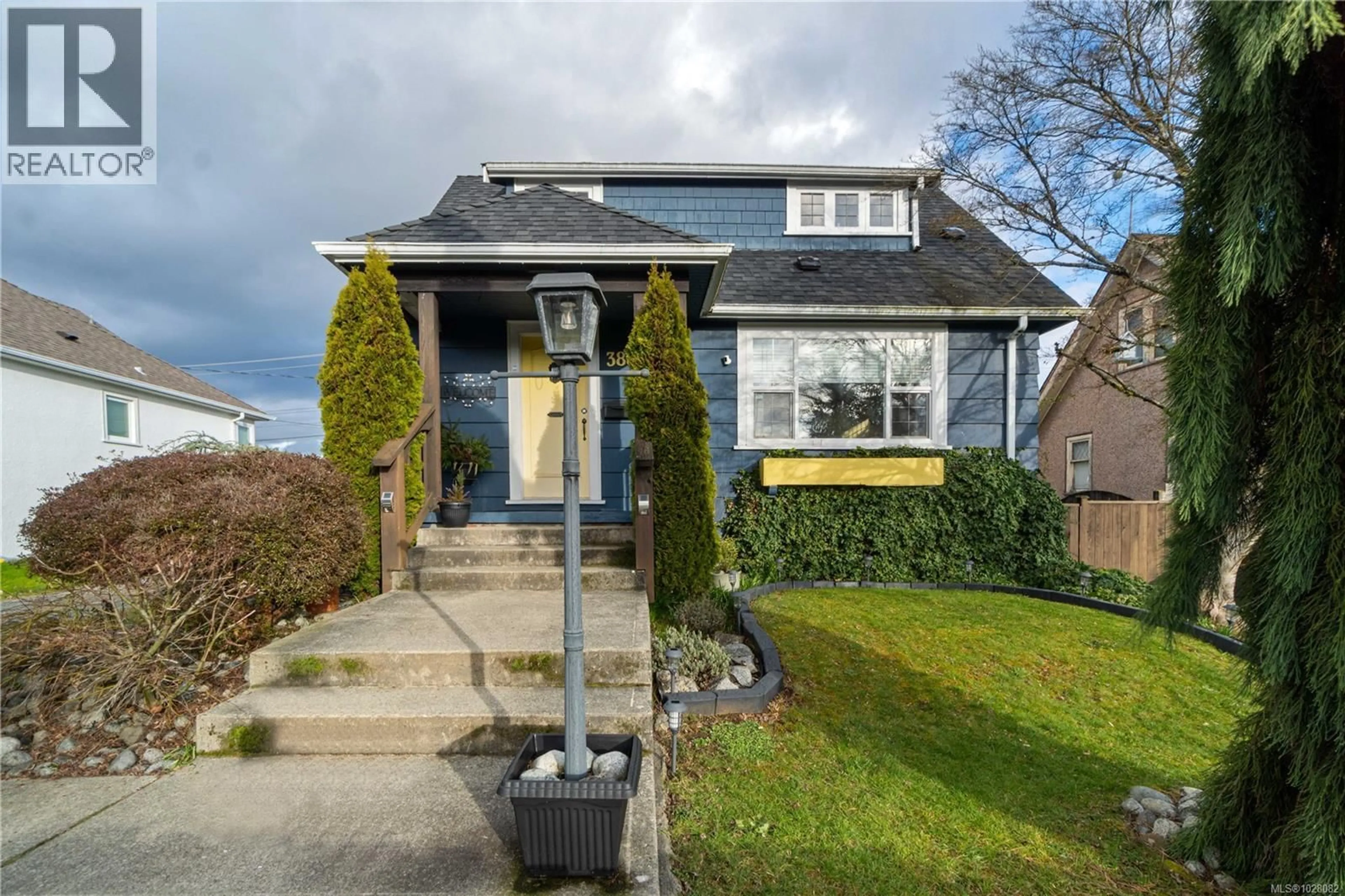 Home with brick exterior material, street for 3883 6TH AVENUE, Port Alberni British Columbia V9Y4M3