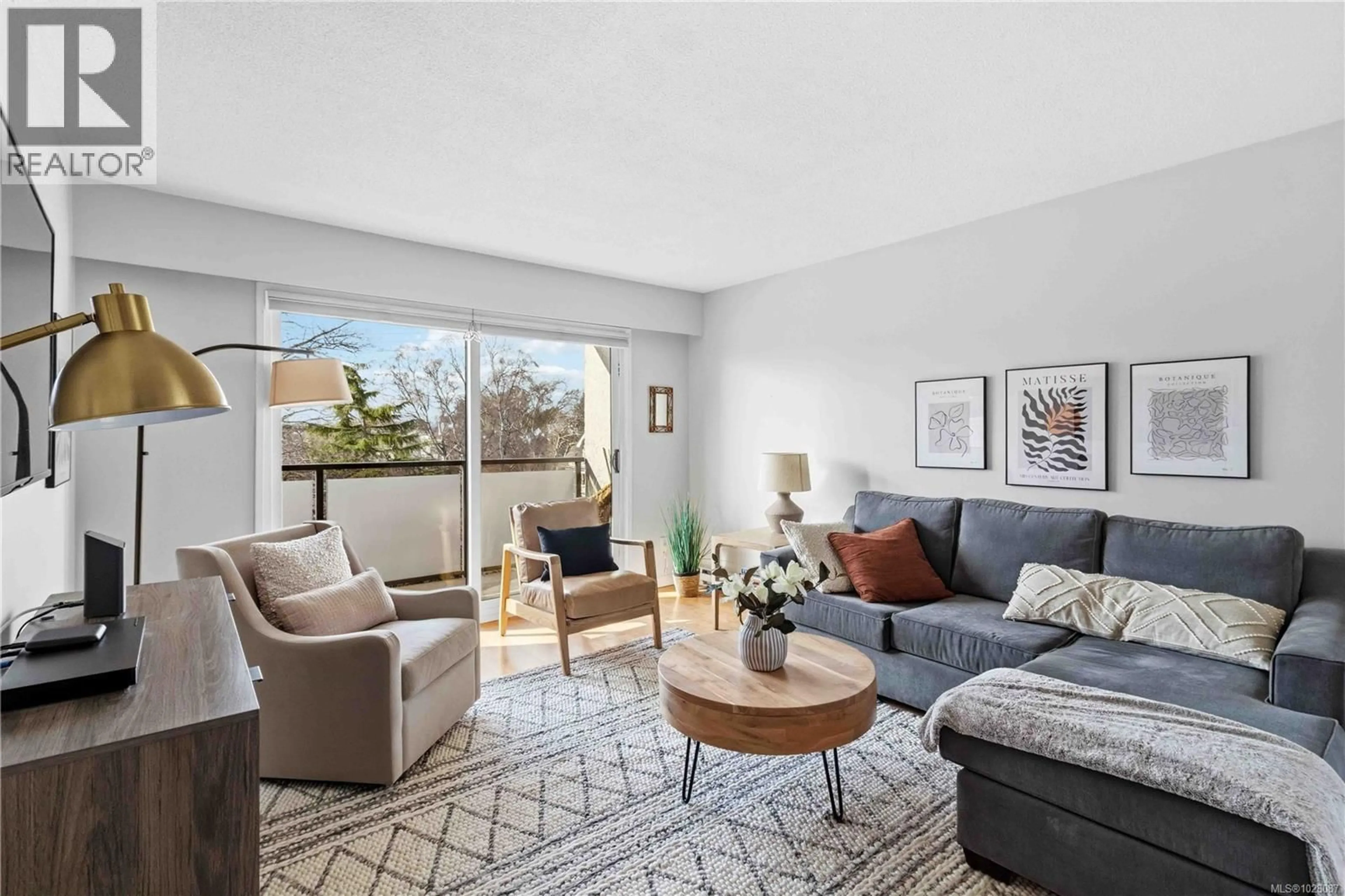 Living room with furniture, unknown for 401 - 1151 OSCAR STREET, Victoria British Columbia V8V2X5