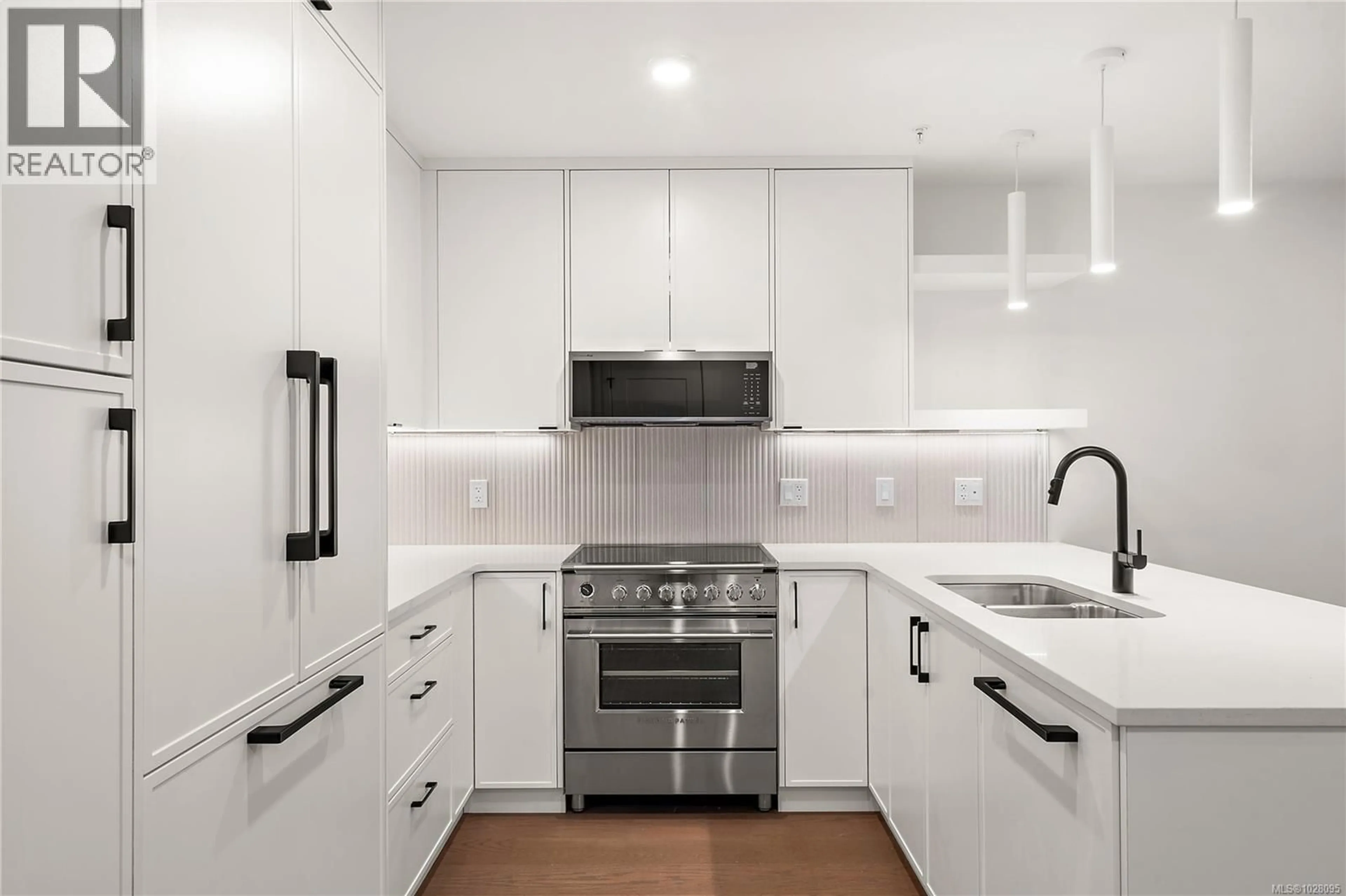 Contemporary kitchen, ceramic/tile floor for TH2 - 1102 ESQUIMALT ROAD, Esquimalt British Columbia V9A0L3