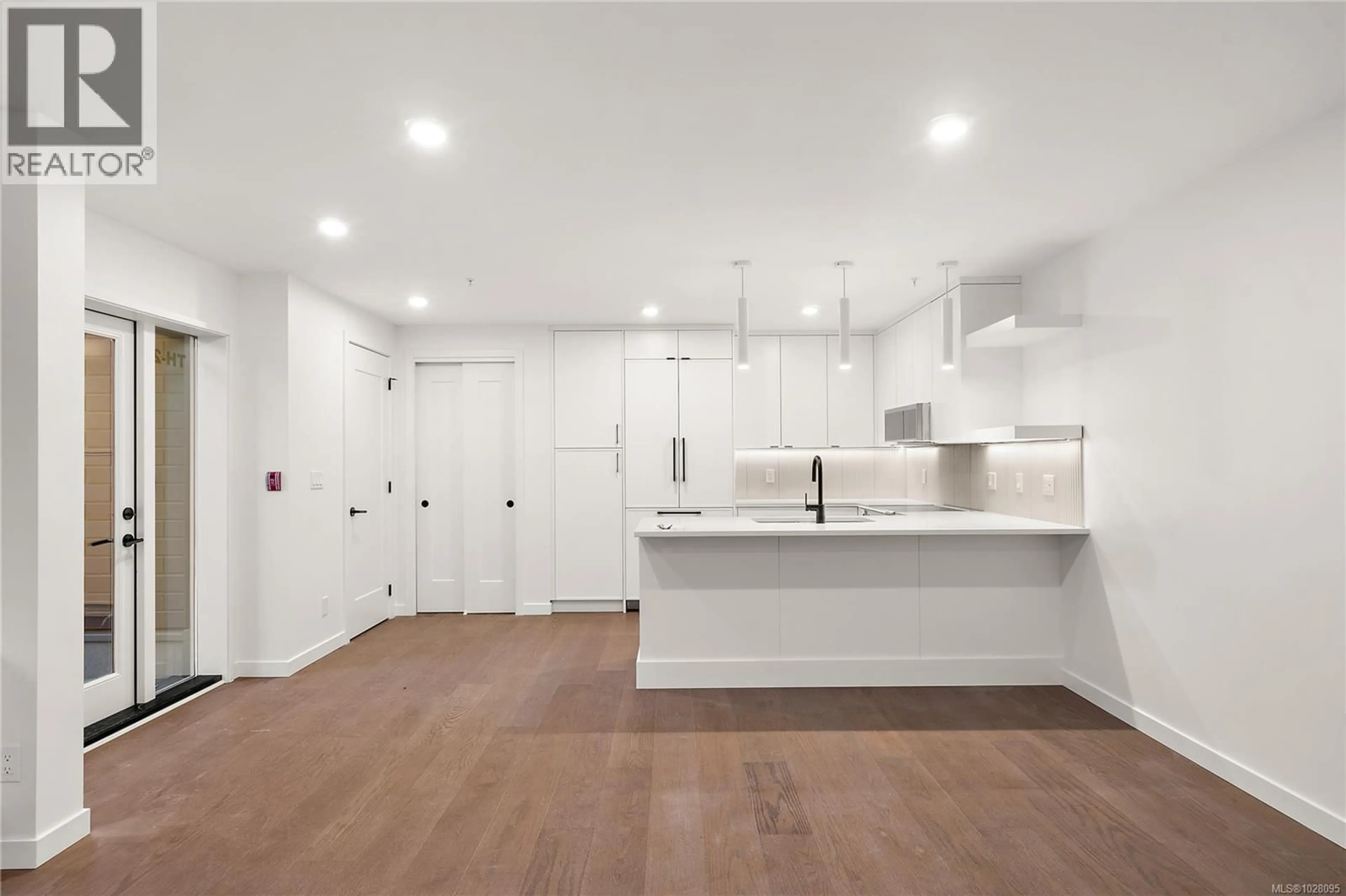 Unknown for TH2 - 1102 ESQUIMALT ROAD, Esquimalt British Columbia V9A0L3