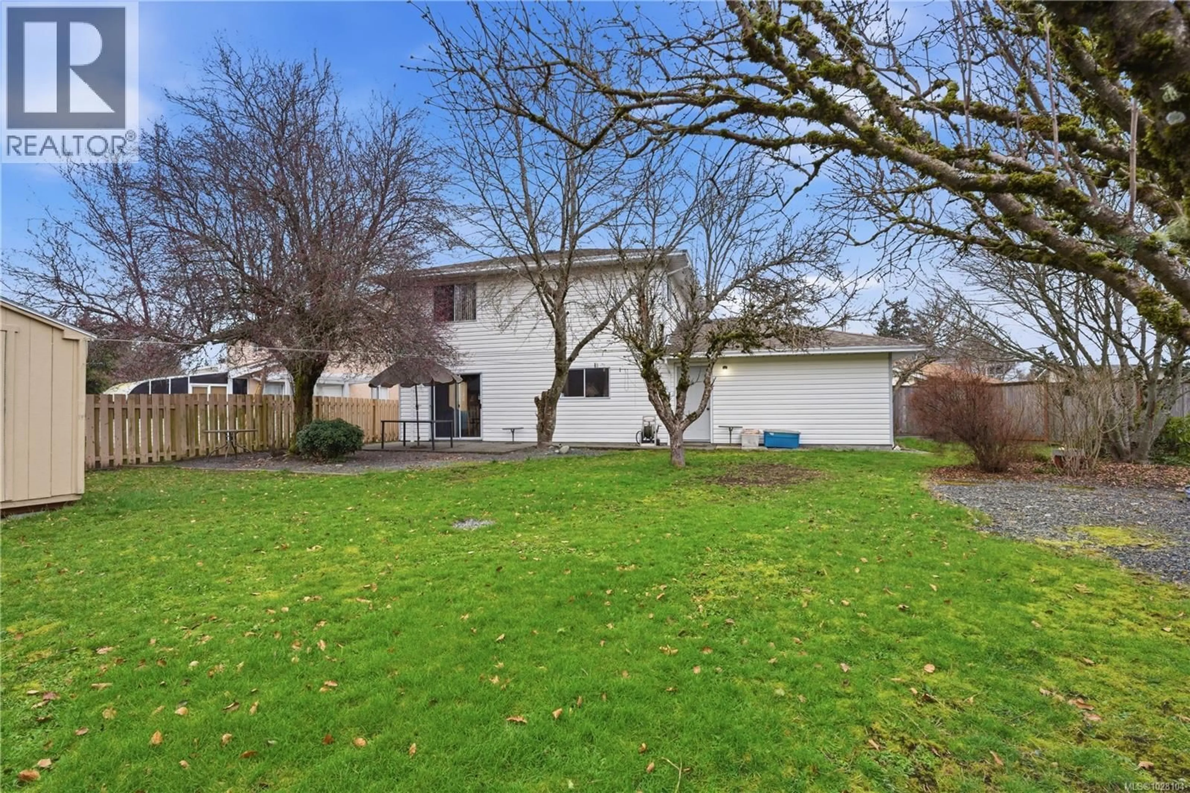 A pic from outside/outdoor area/front of a property/back of a property/a pic from drone, street for 2829 PICKFORD ROAD, Colwood British Columbia V9B2K3