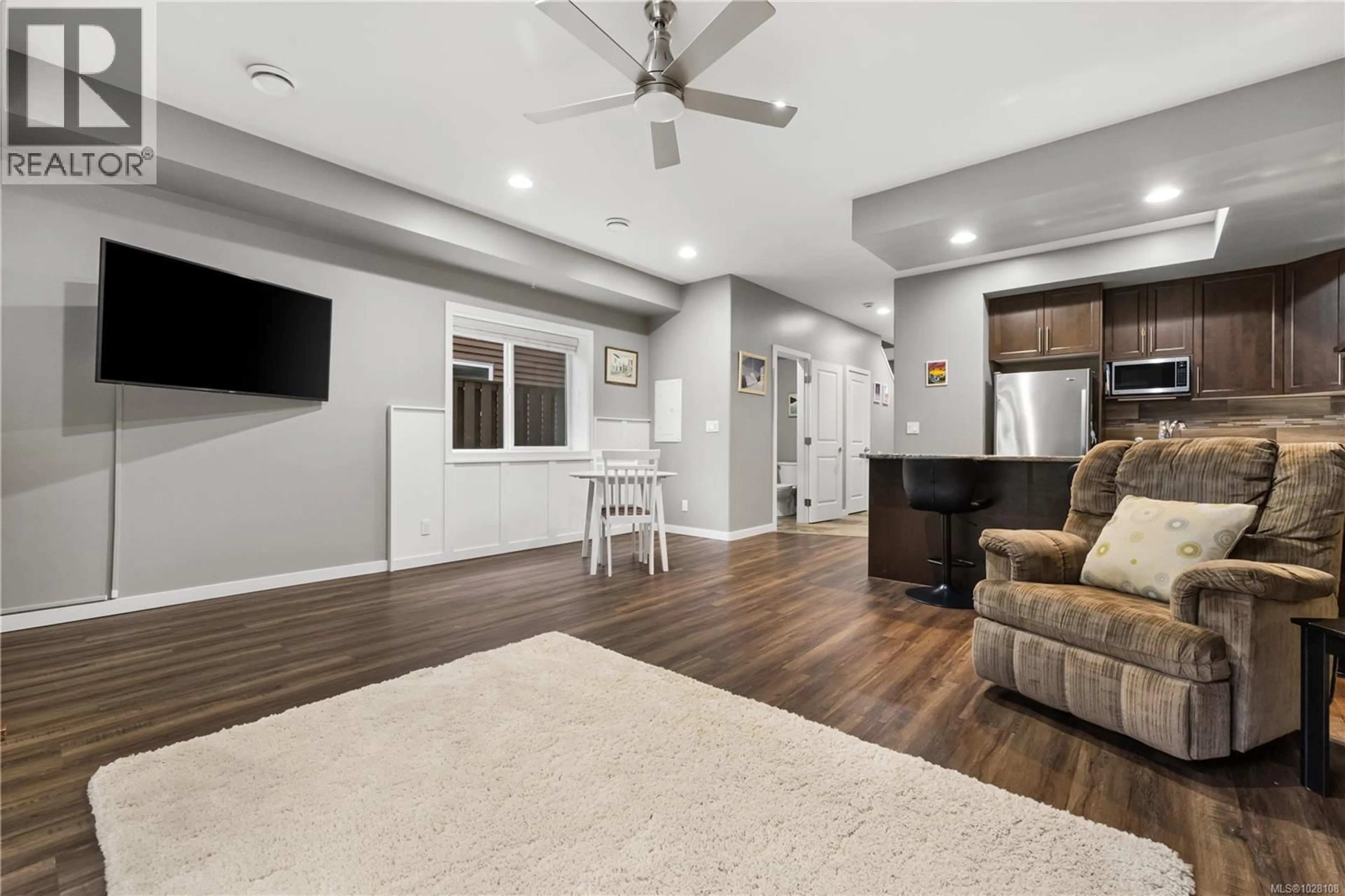 Unknown for 5 - 1340 CREEKSIDE WAY, Campbell River British Columbia V9W8A9