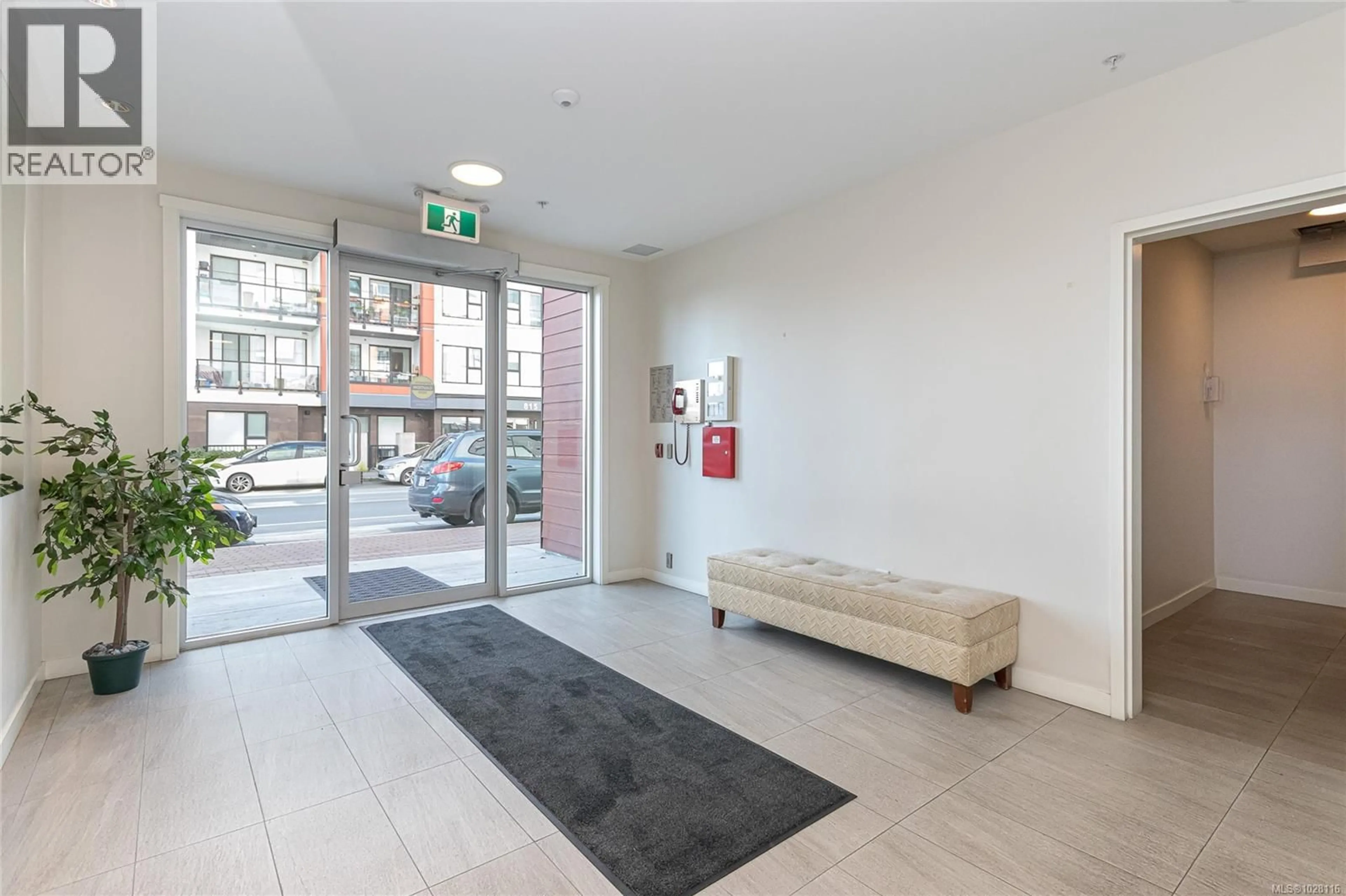 Indoor foyer for 507 - 810 ORONO AVENUE, Langford British Columbia V9B6Y9