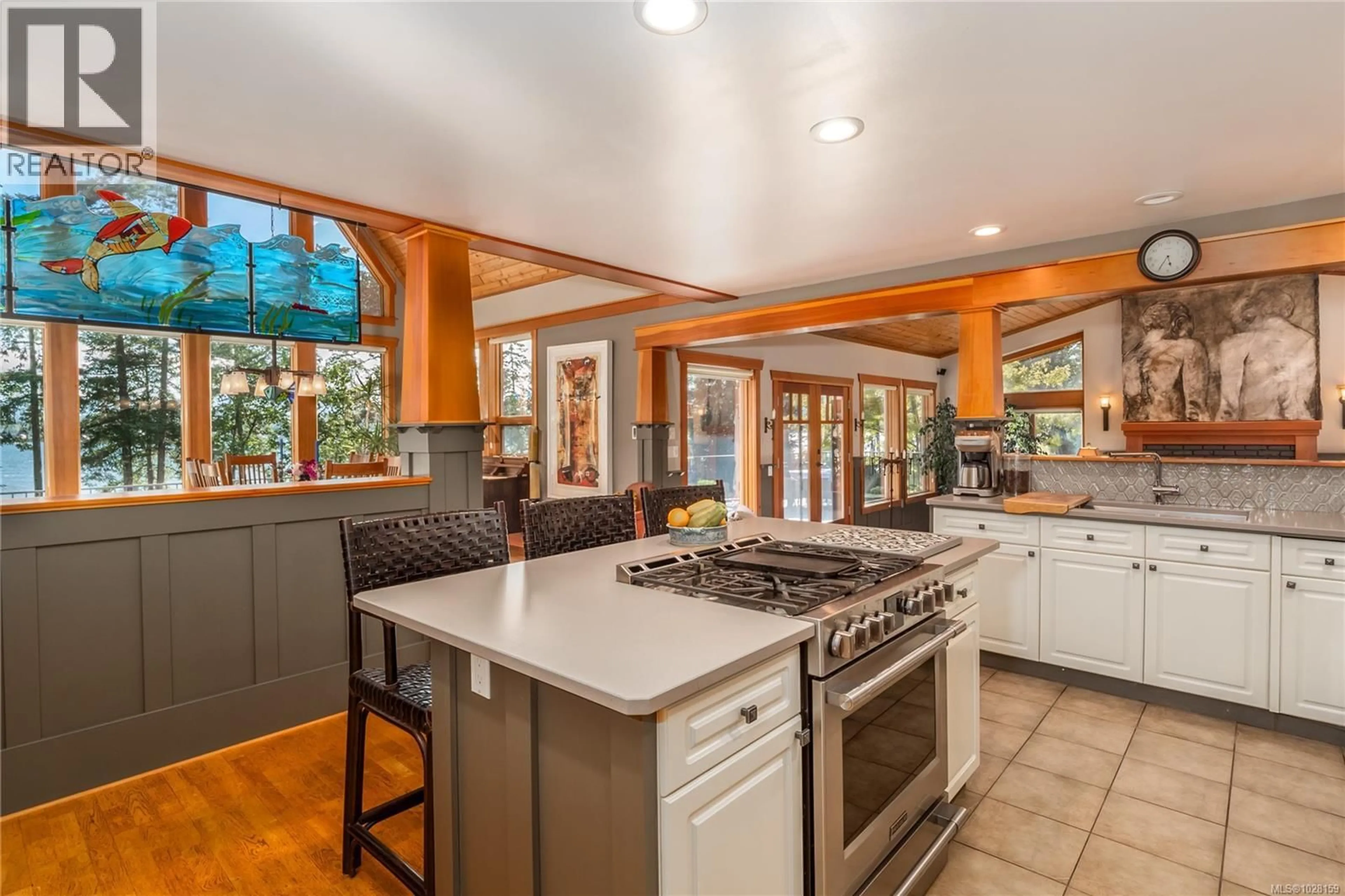 Open concept kitchen, ceramic/tile floor for 225 SEA MEADOW DRIVE, Gabriola Island British Columbia V0R1X2