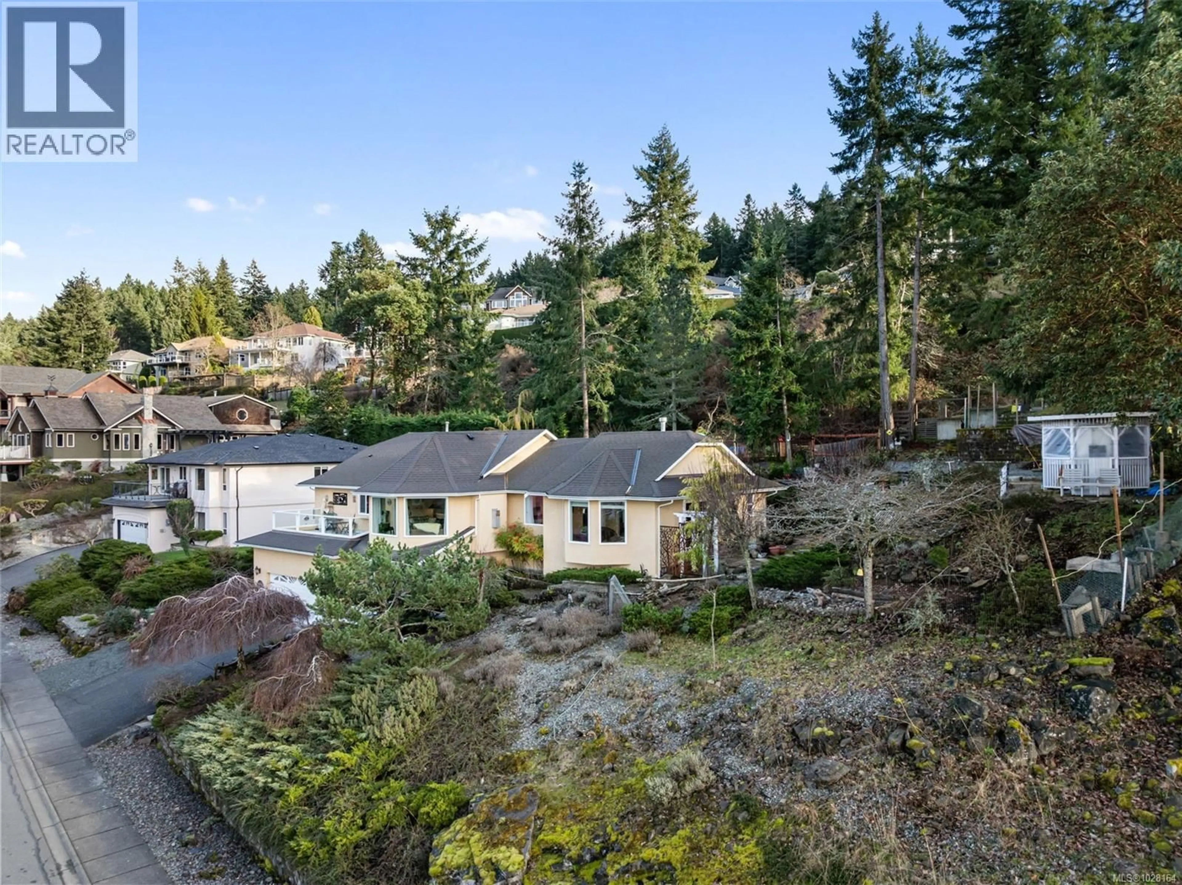 A pic from outside/outdoor area/front of a property/back of a property/a pic from drone, unknown for 6092 CHIPPEWA ROAD, Duncan British Columbia V9L5P6