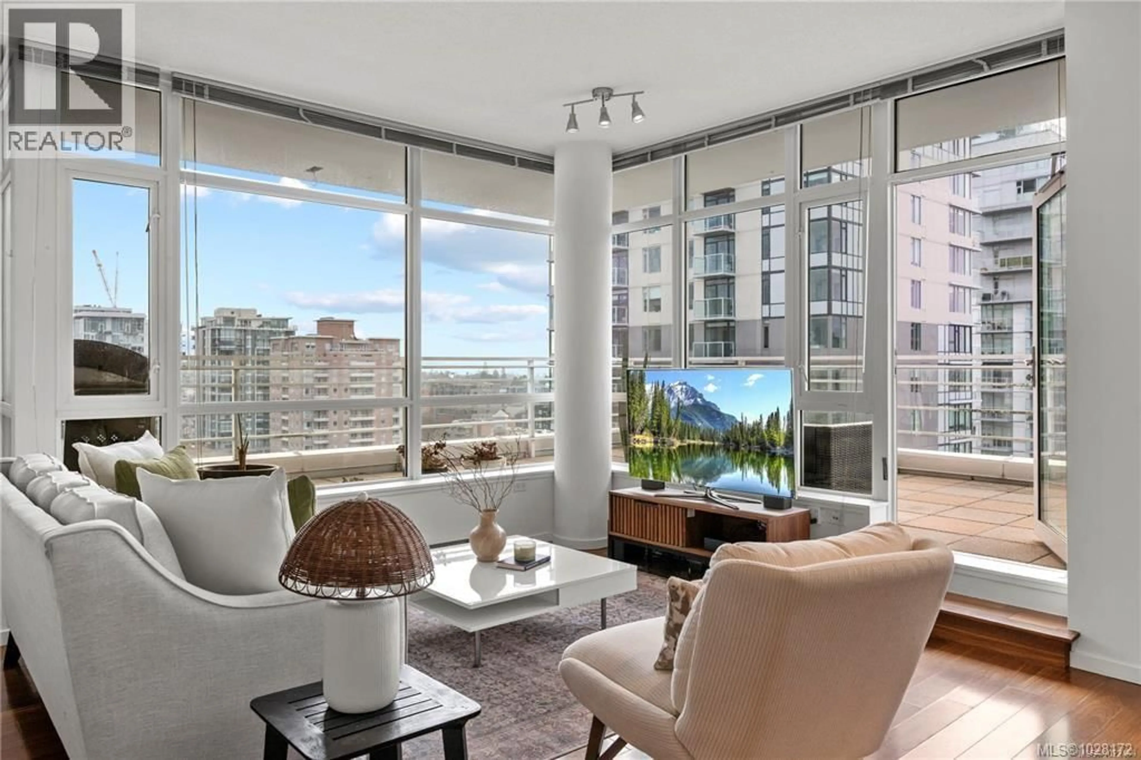 Living room with furniture, unknown for 1401 - 834 JOHNSON STREET, Victoria British Columbia V8W1N3