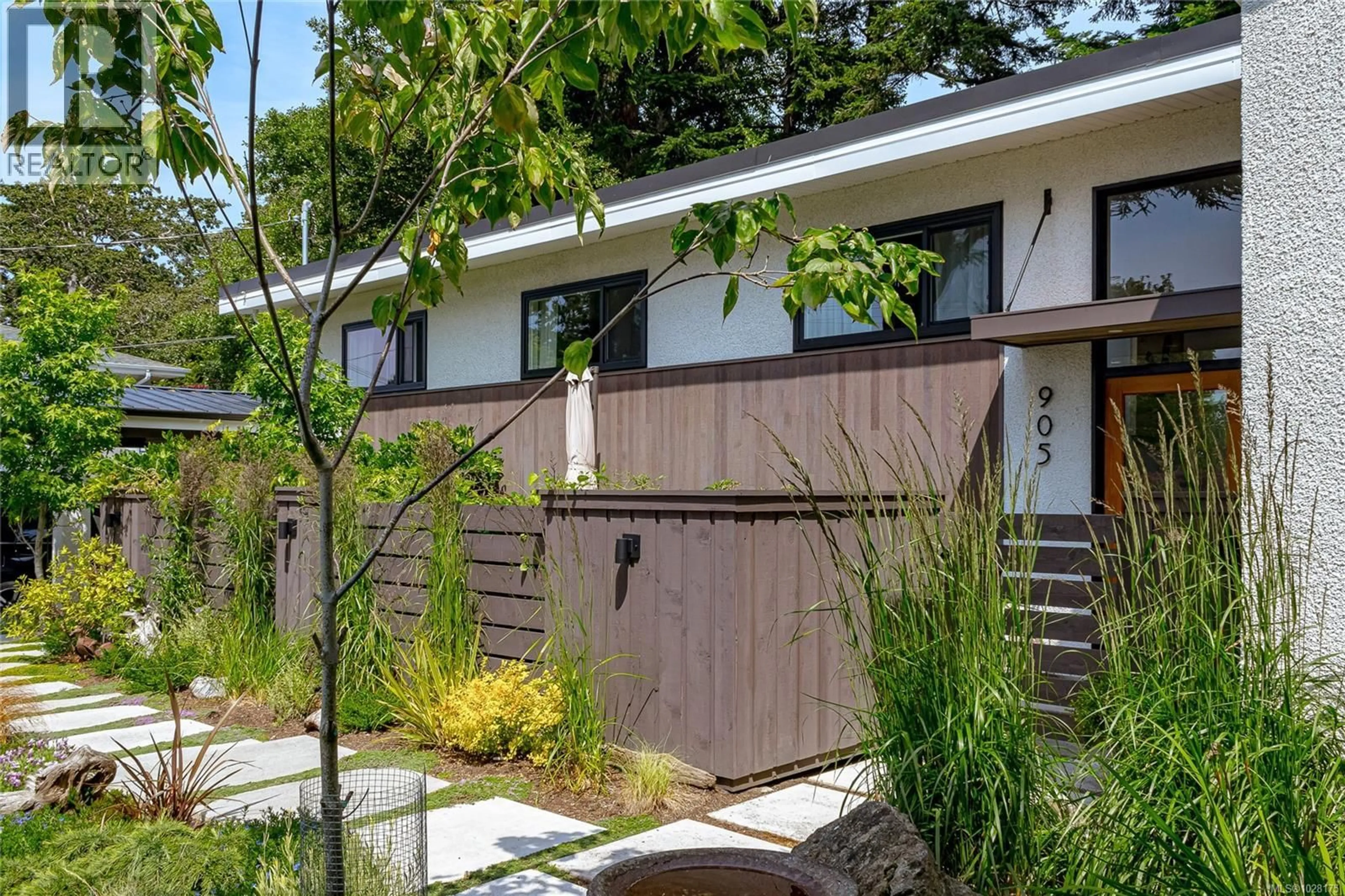 Unknown for 905 DEAL STREET, Oak Bay British Columbia V8S5G4