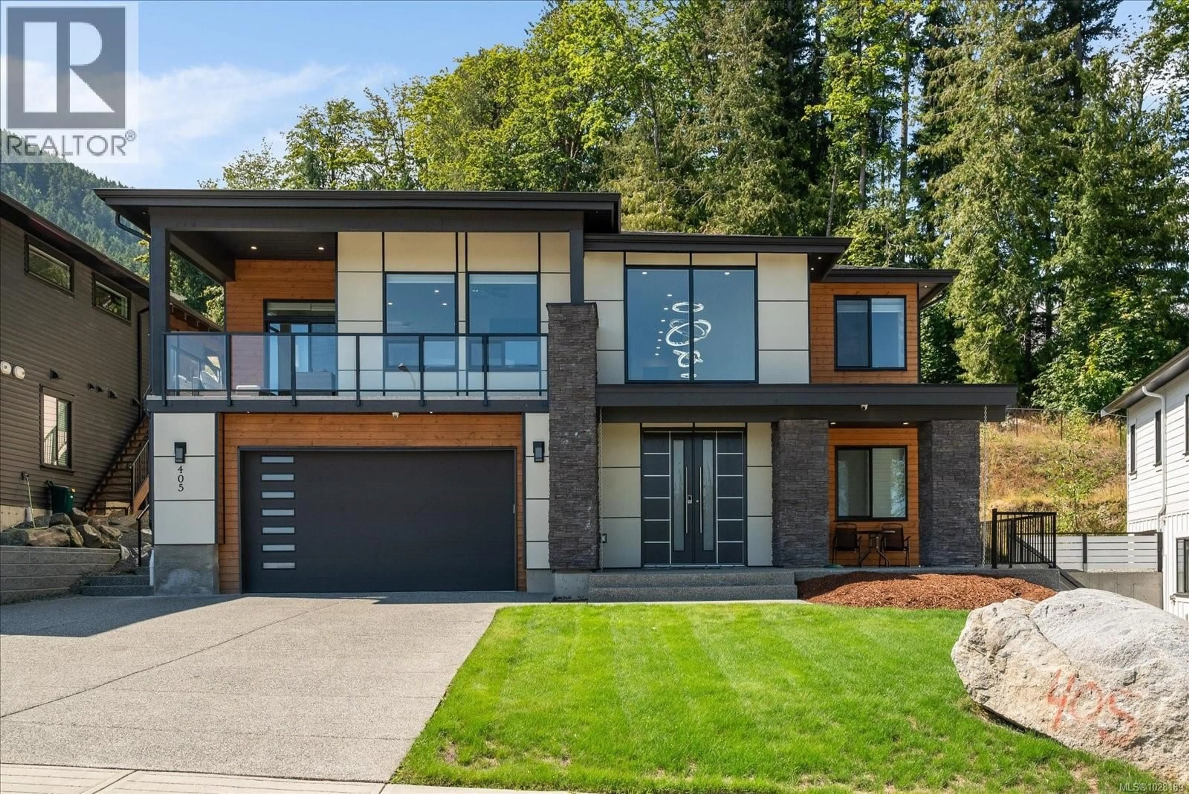 Home with brick exterior material, unknown for 405 COLONIA DRIVE SOUTH, Ladysmith British Columbia V9B0B8