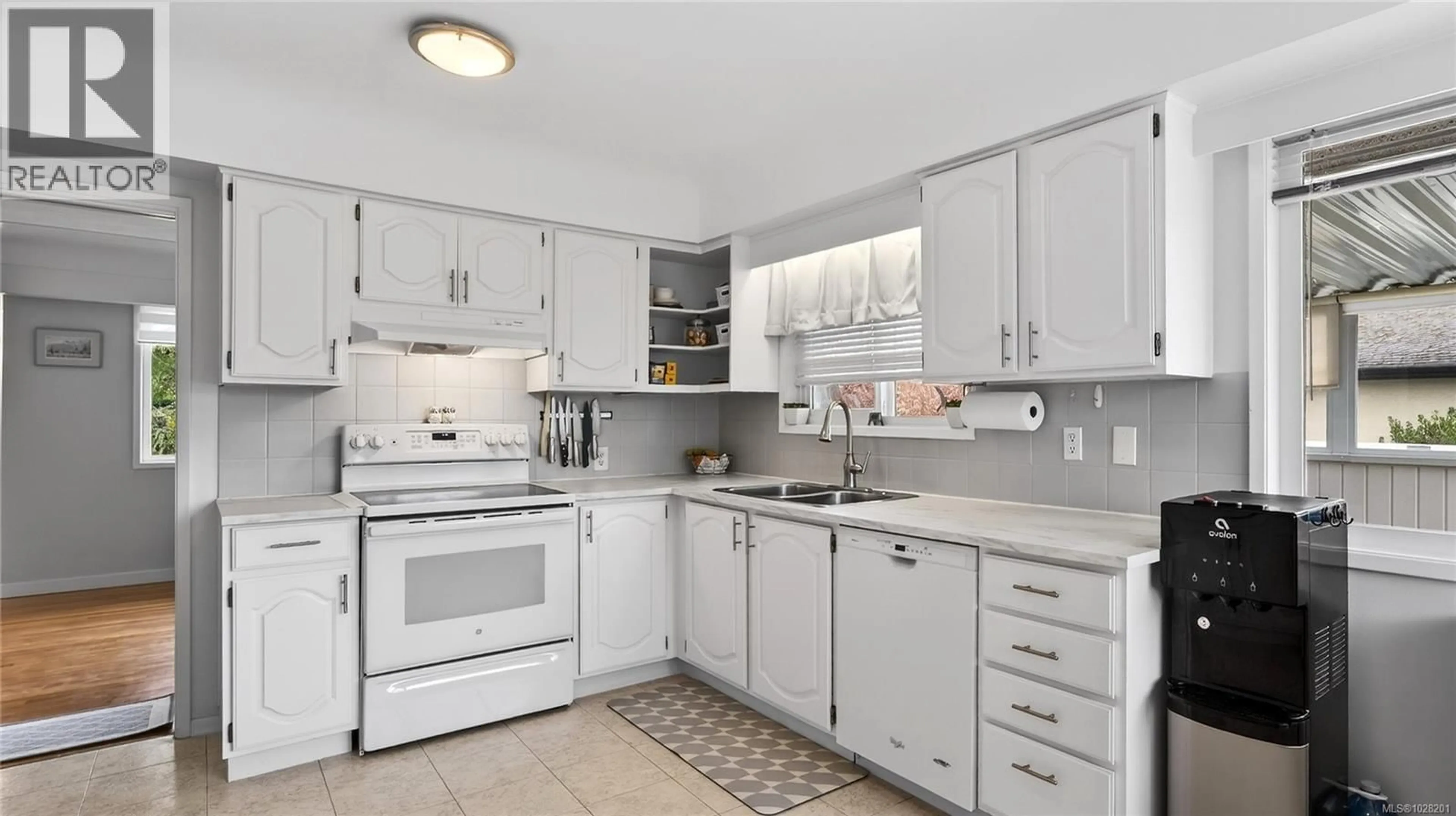 Unknown for 1268 GARKIL ROAD, Saanich British Columbia V8P2L3