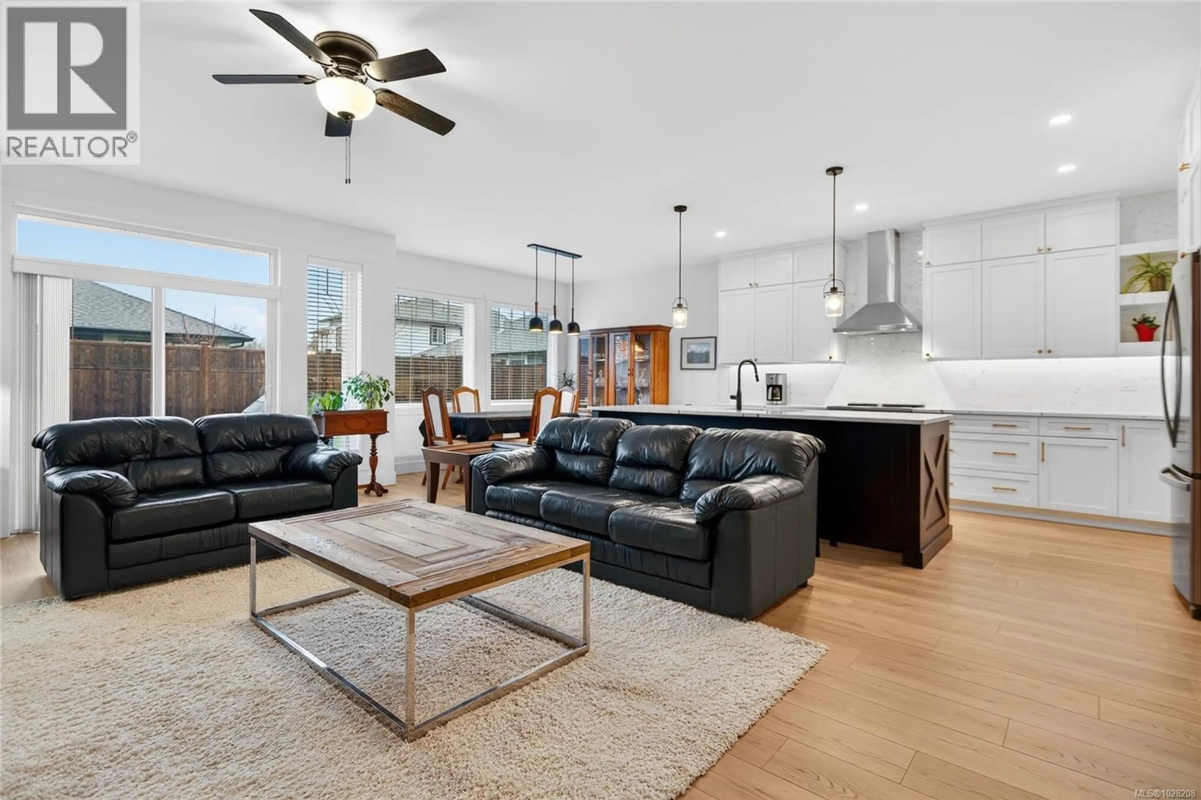 Open concept kitchen, unknown for 873 ASPEN ROAD, Comox British Columbia V9M4H9