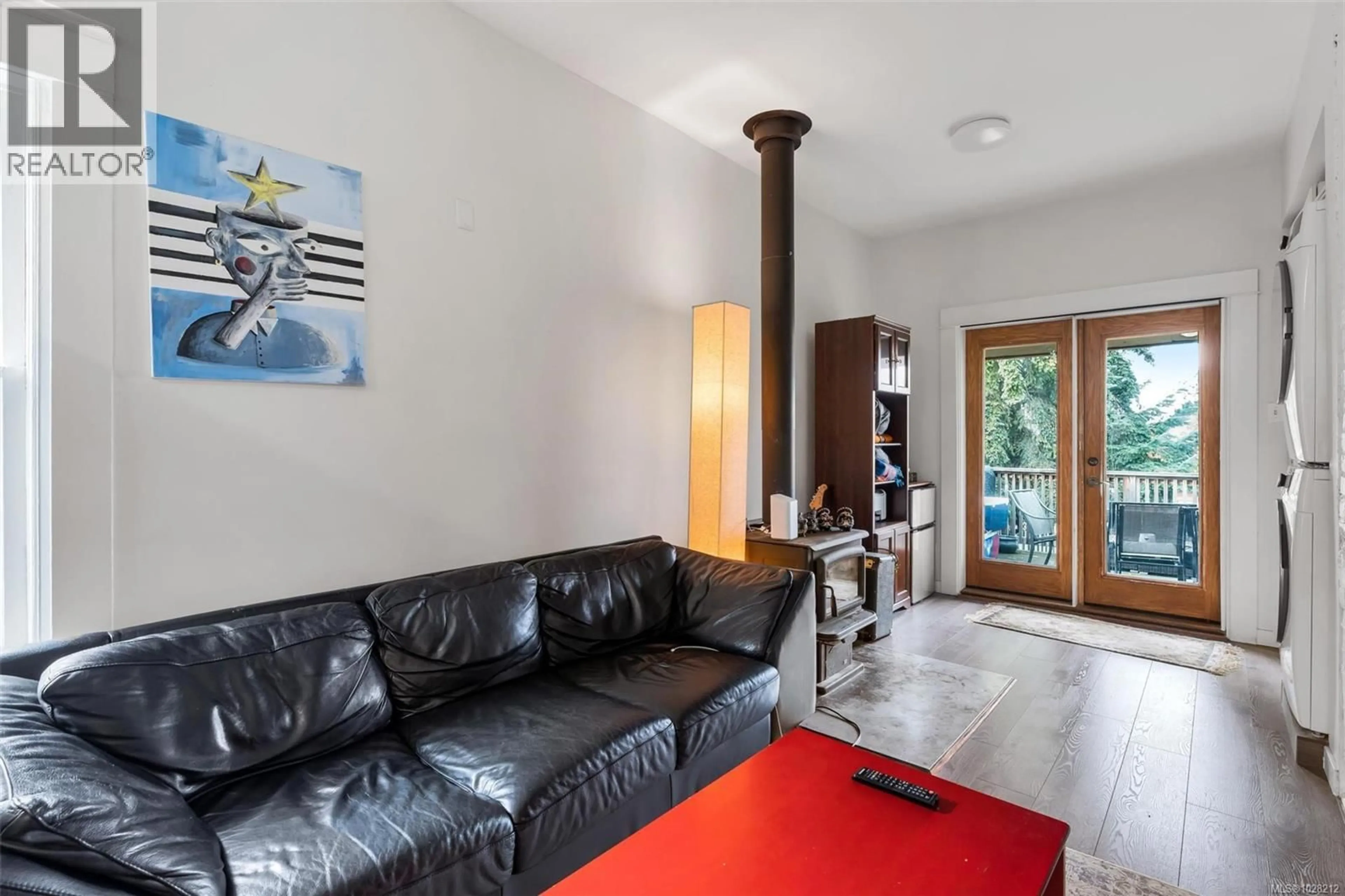 Living room with furniture, unknown for 2652 BLACKWOOD STREET, Victoria British Columbia V8T3W3