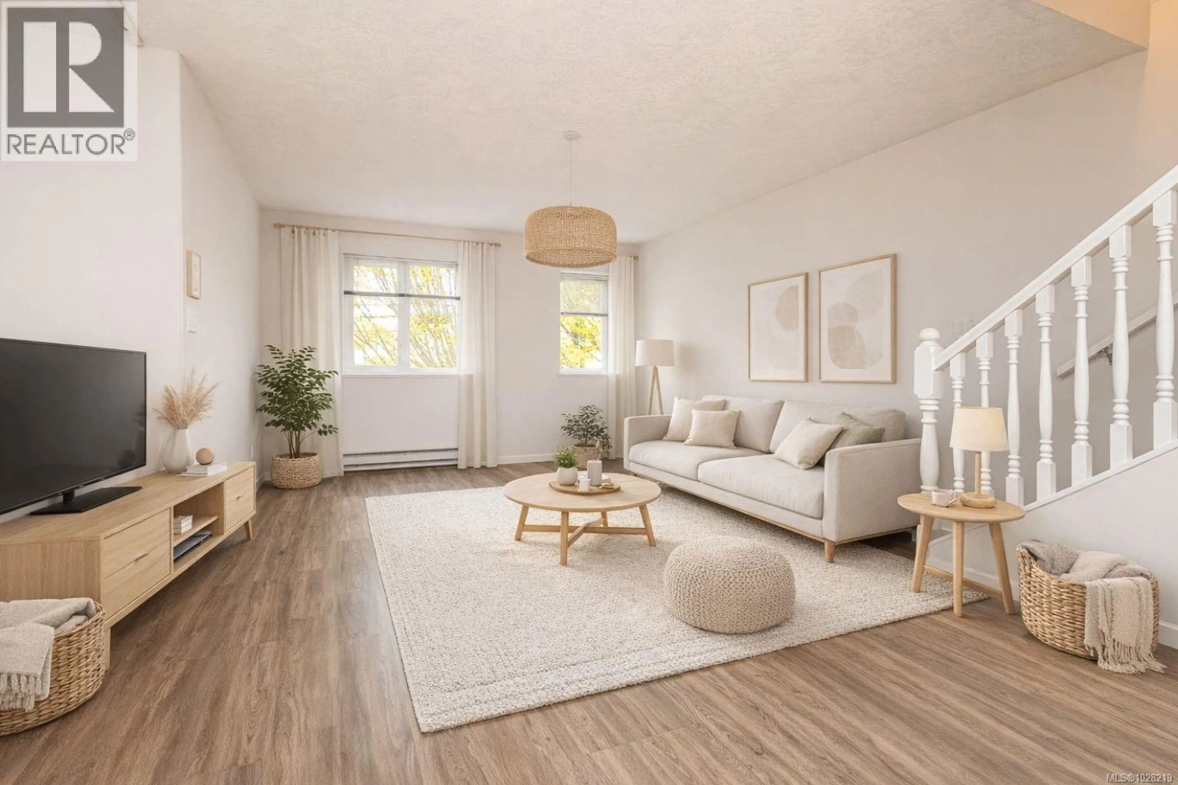 Living room with furniture, wood/laminate floor for 13 - 1043 CALEDONIA AVENUE, Victoria British Columbia V8T1E7