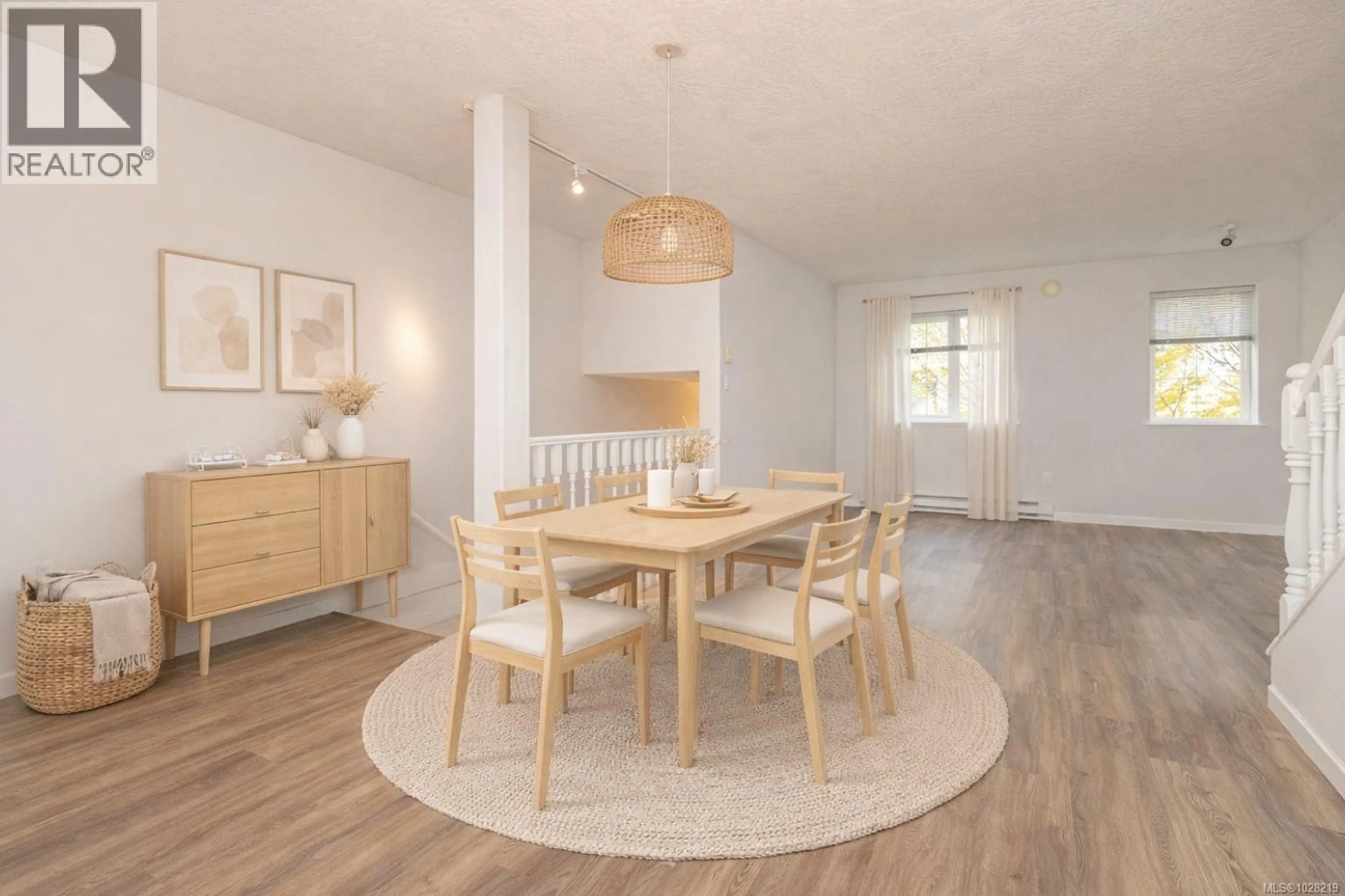 Dining room, wood/laminate floor for 13 - 1043 CALEDONIA AVENUE, Victoria British Columbia V8T1E7