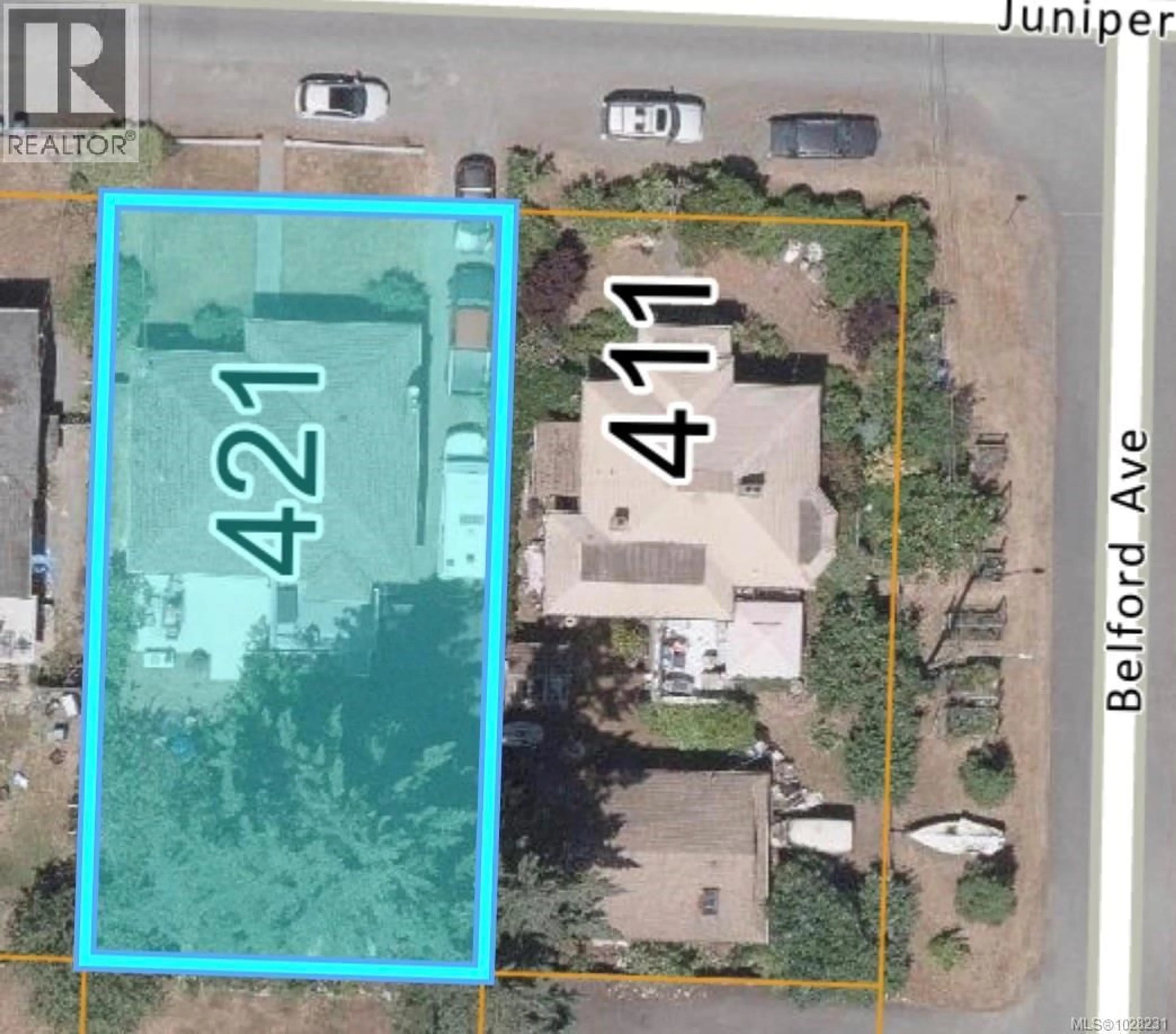A pic from outside/outdoor area/front of a property/back of a property/a pic from drone, building for 421 JUNIPER STREET, Nanaimo British Columbia V9S1X7
