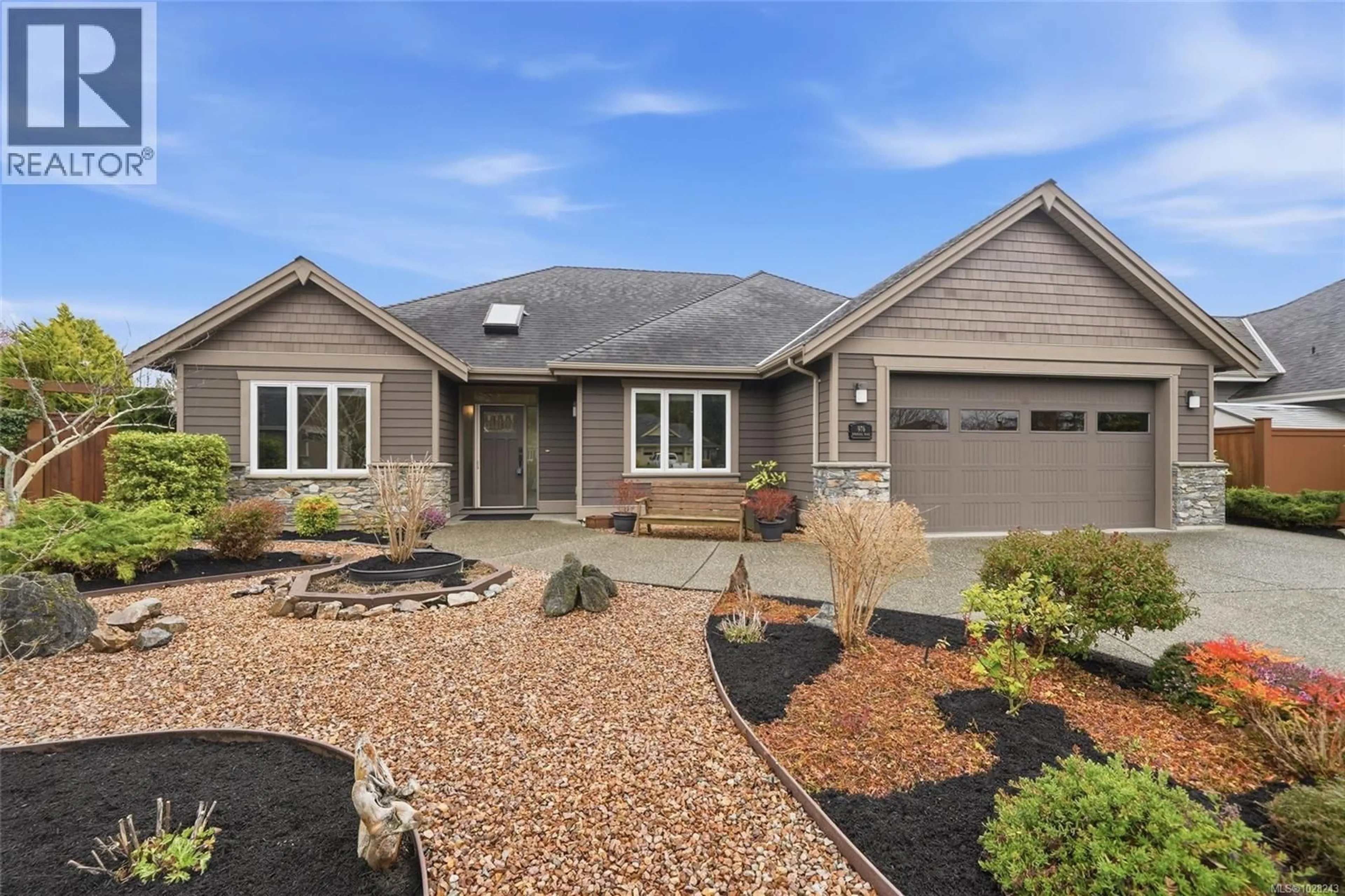 Home with brick exterior material, street for 976 WINDRIDGE PLACE, French Creek British Columbia V9P0B7