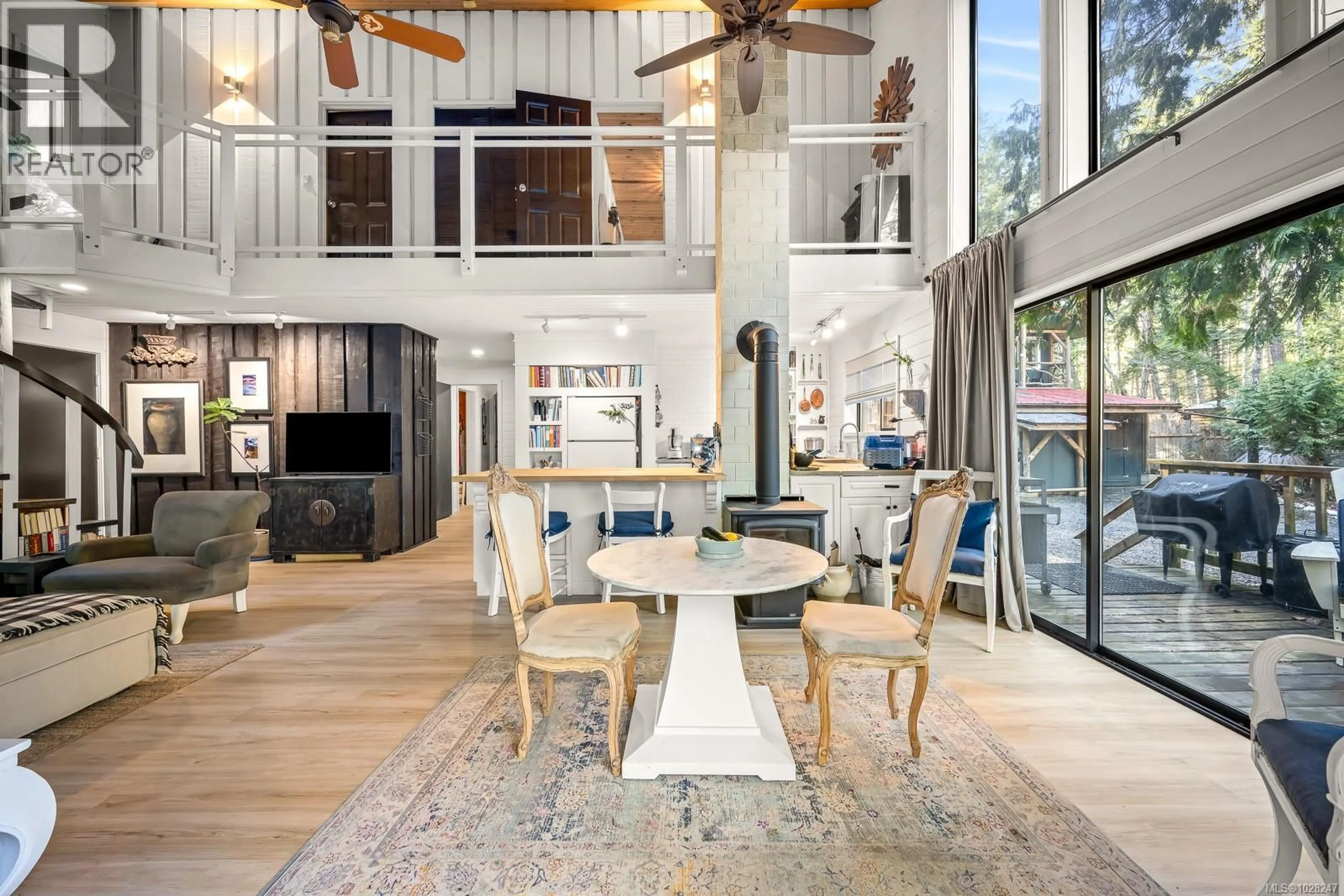 Dining room, unknown for 3480 BRIGANTINE CRESCENT, Hornby Island British Columbia V0R1Z0