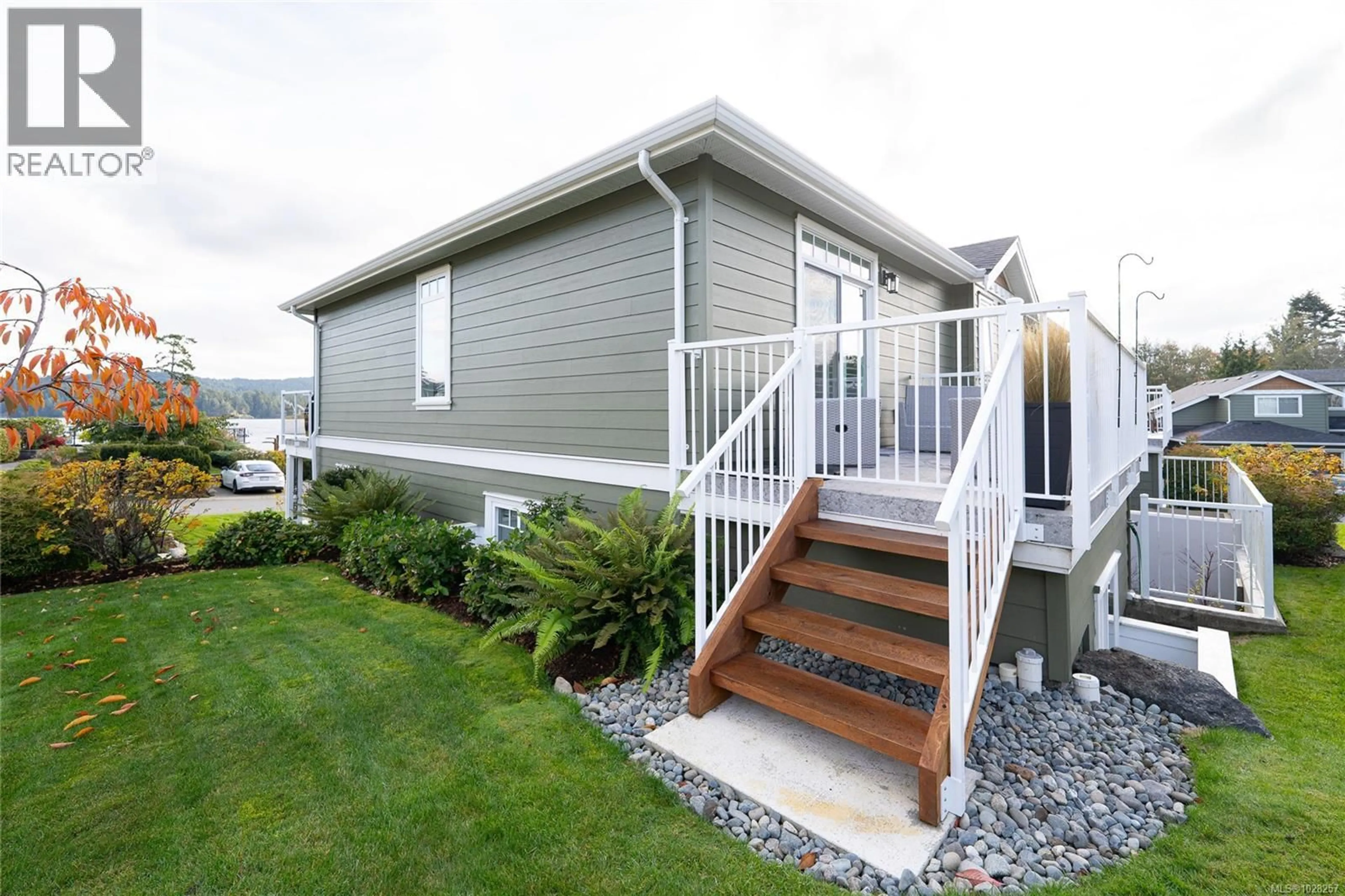 Home with vinyl exterior material, unknown for 10 - 6995 NORDIN ROAD, Sooke British Columbia V9Z1L4