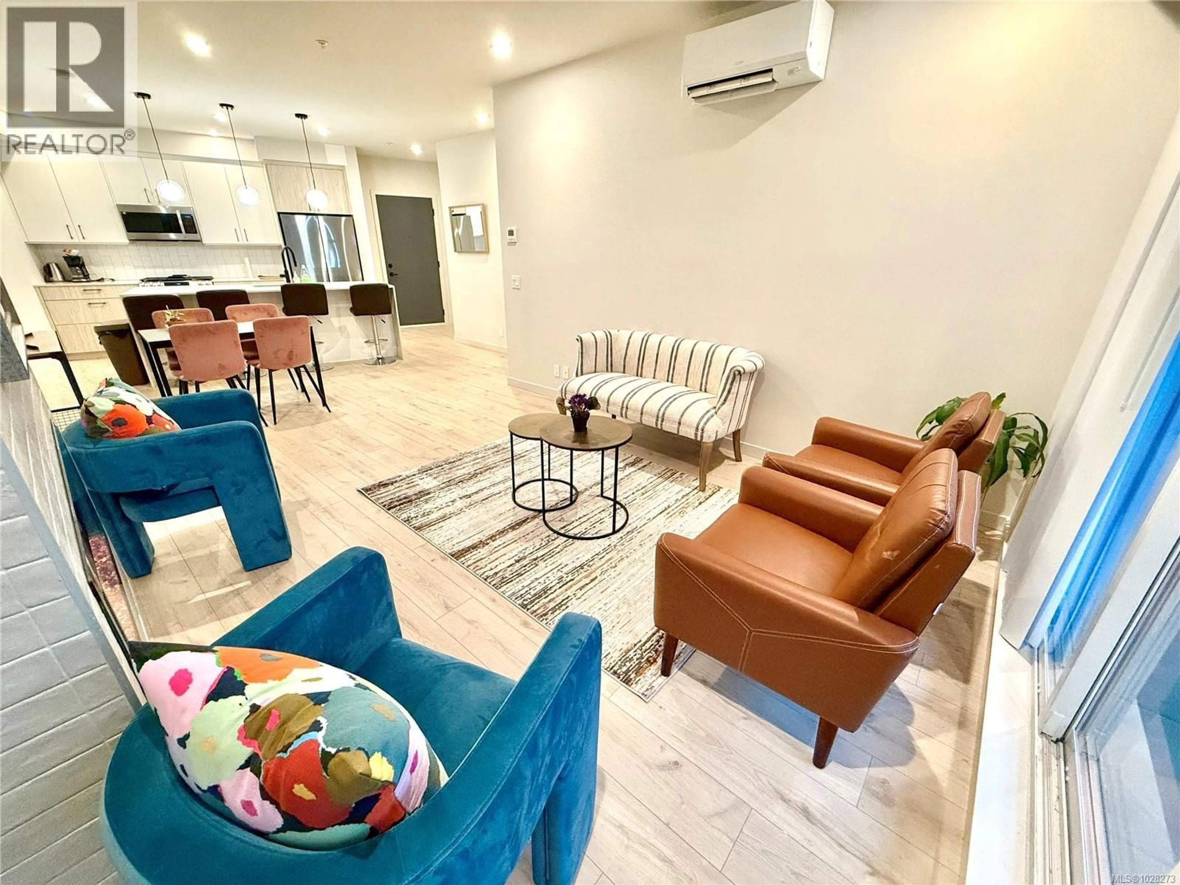 Living room with furniture, unknown for 110 - 958 PHAROAH MEWS, Langford British Columbia V9B7A1