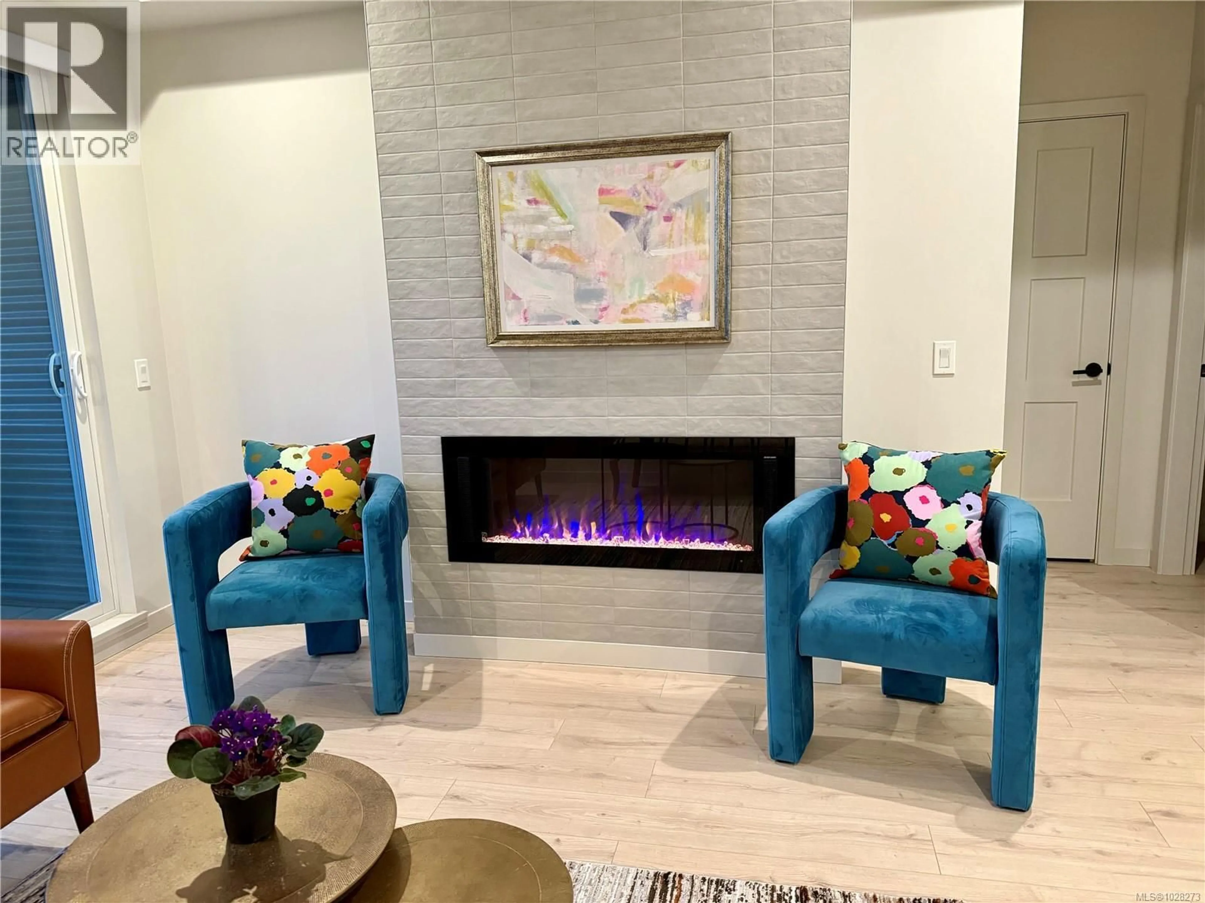 Living room with furniture, unknown for 110 - 958 PHAROAH MEWS, Langford British Columbia V9B7A1