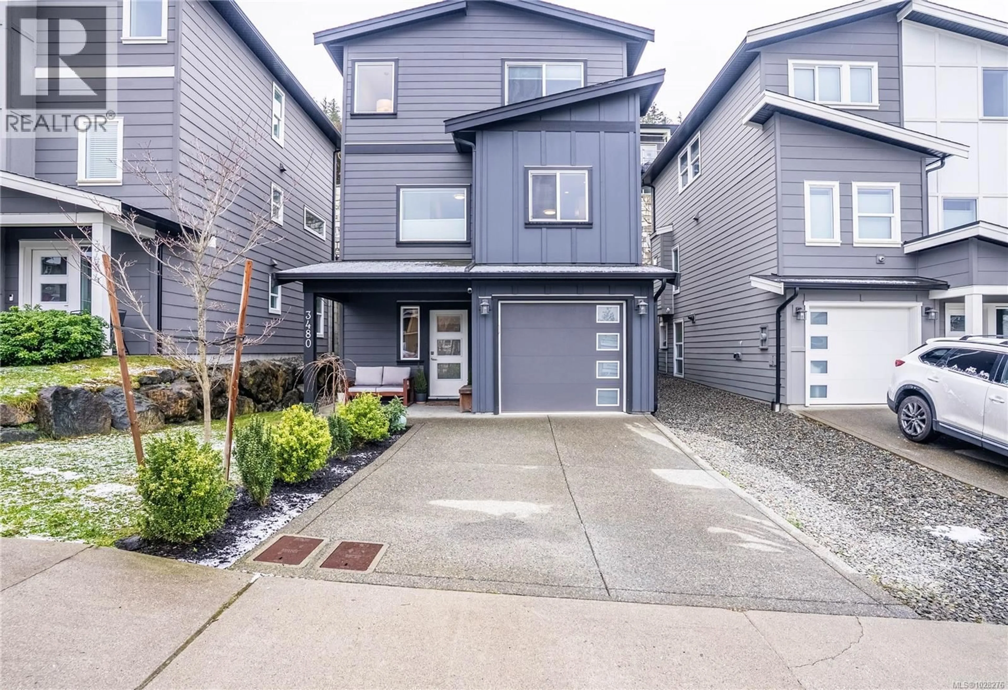 Home with vinyl exterior material, street for 3480 MYLES MANSELL ROAD, Langford British Columbia V9C0N6