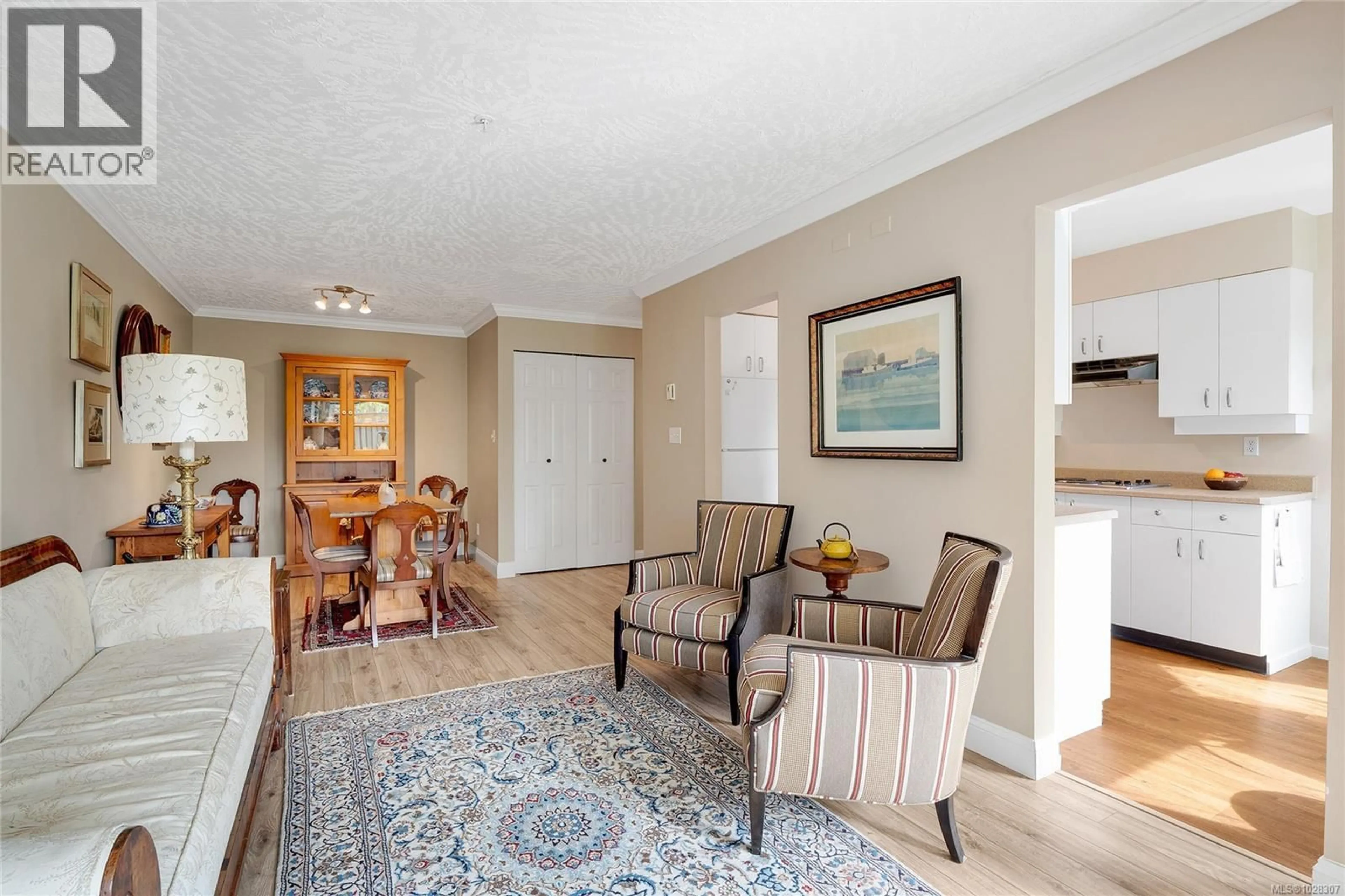 Unknown for 105 - 1505 CHURCH AVENUE, Saanich British Columbia V8P2G7