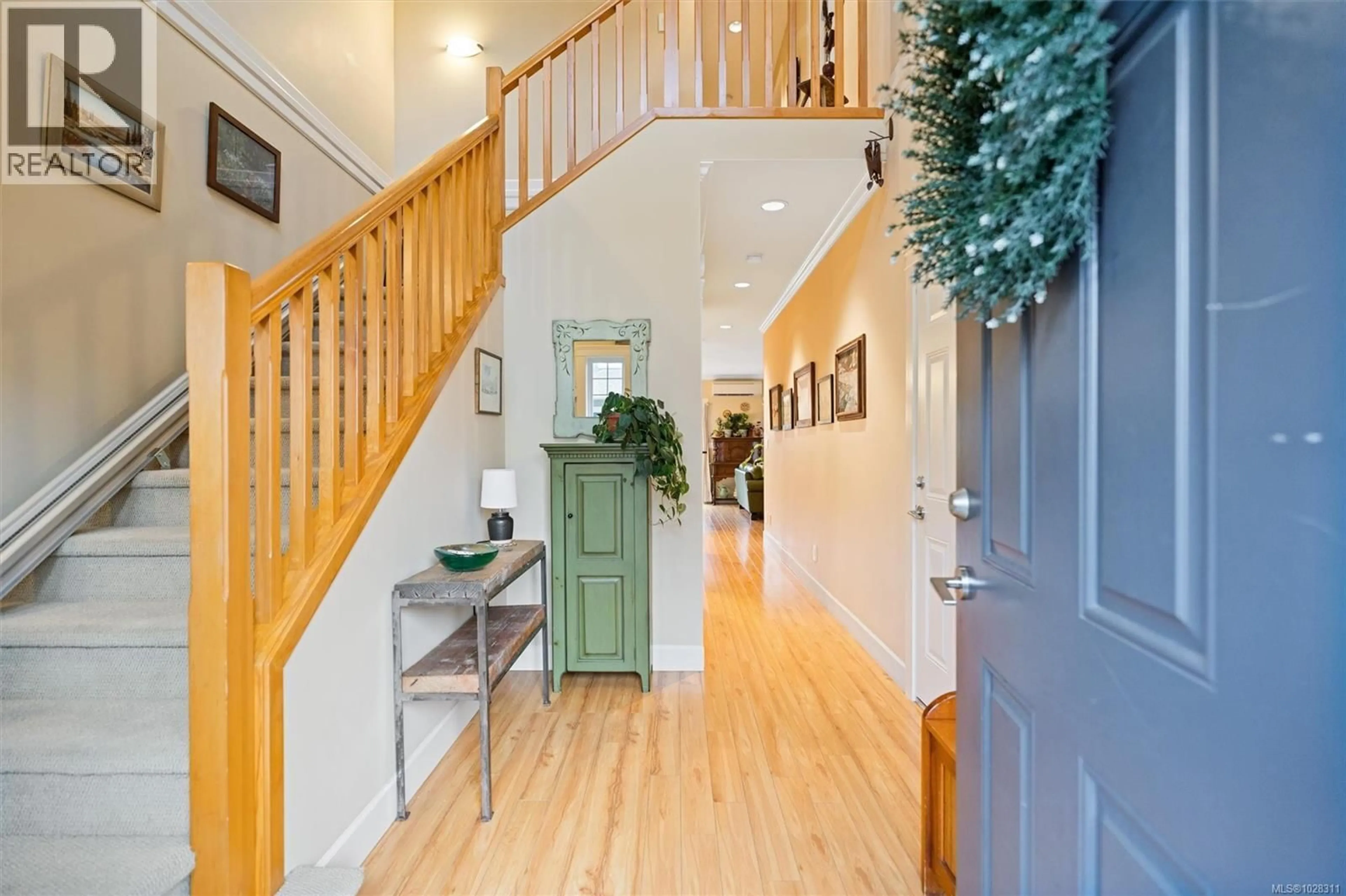 Indoor entryway for 13 - 2210 SOOKE ROAD, Colwood British Columbia V9B0E4