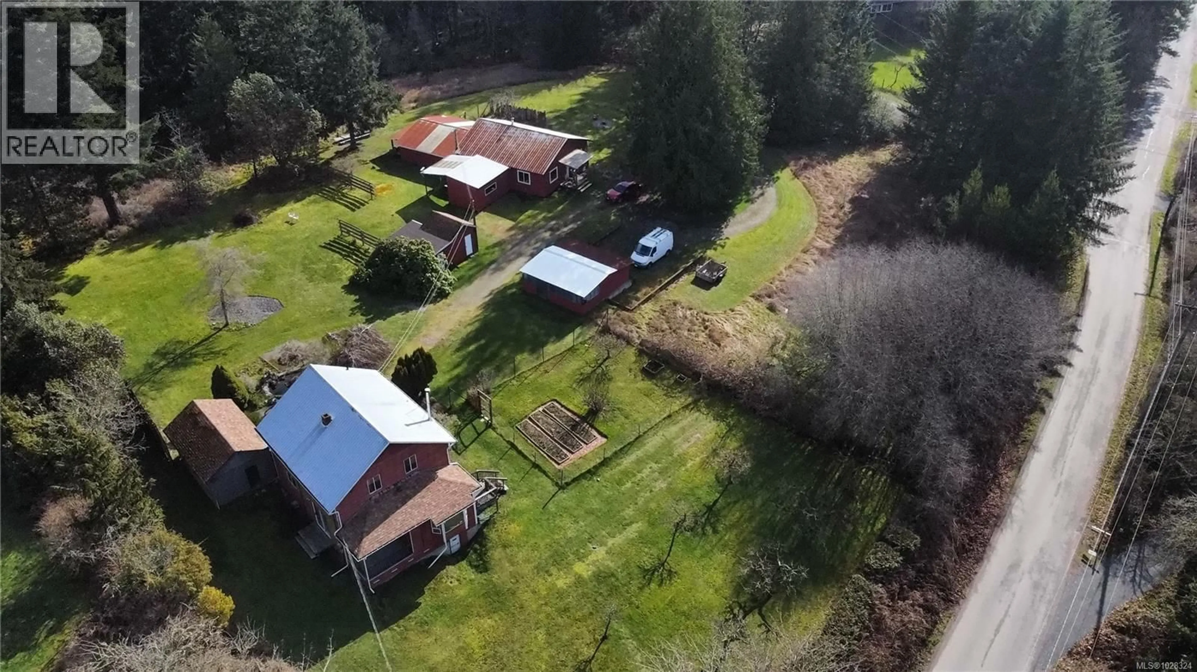 A pic from outside/outdoor area/front of a property/back of a property/a pic from drone, building for 6883 WESTCOTT ROAD, Duncan British Columbia V9L6A4