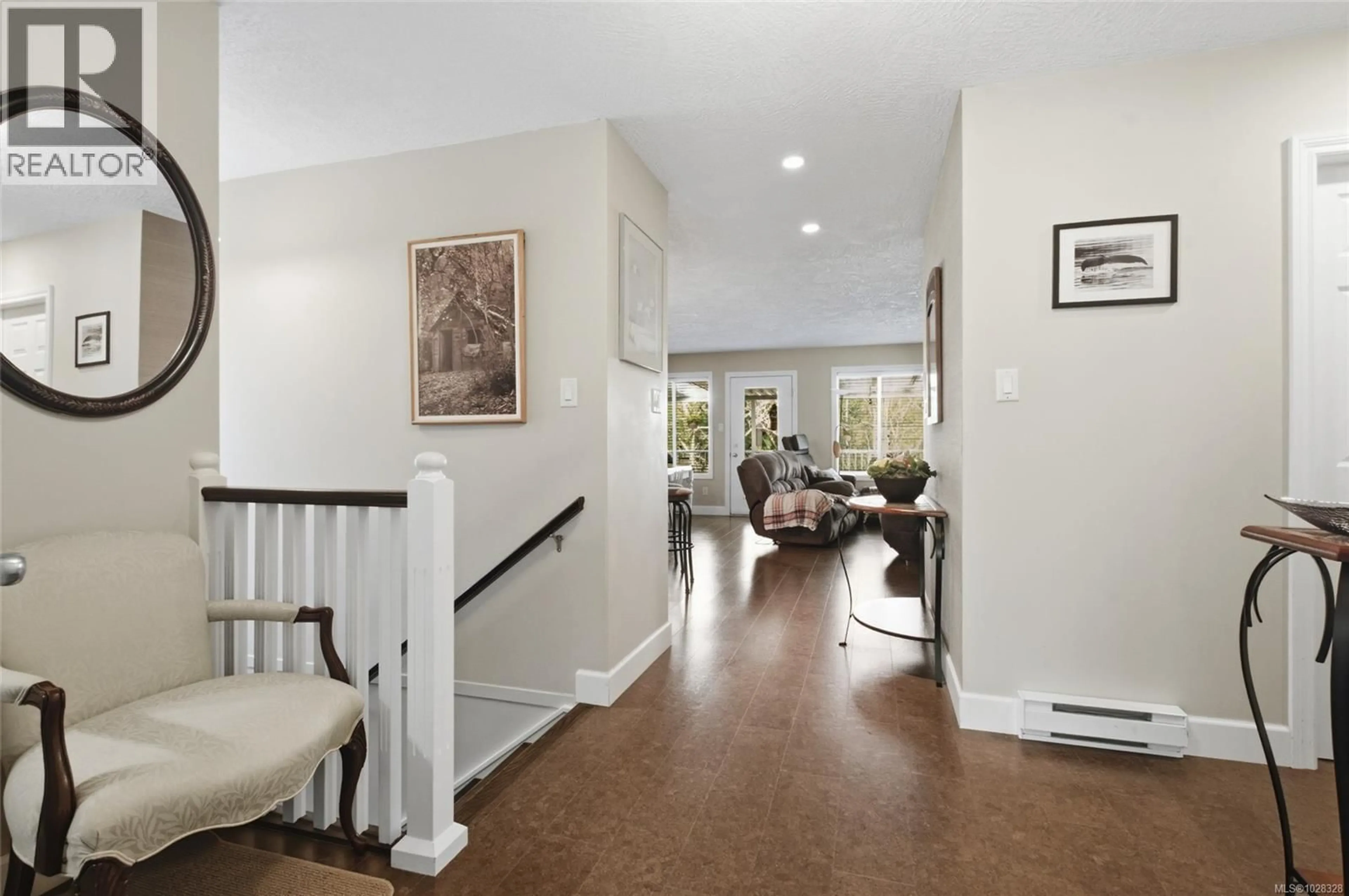 Indoor foyer for 5524 AVRO WAY, Nanaimo British Columbia V9T4Z3