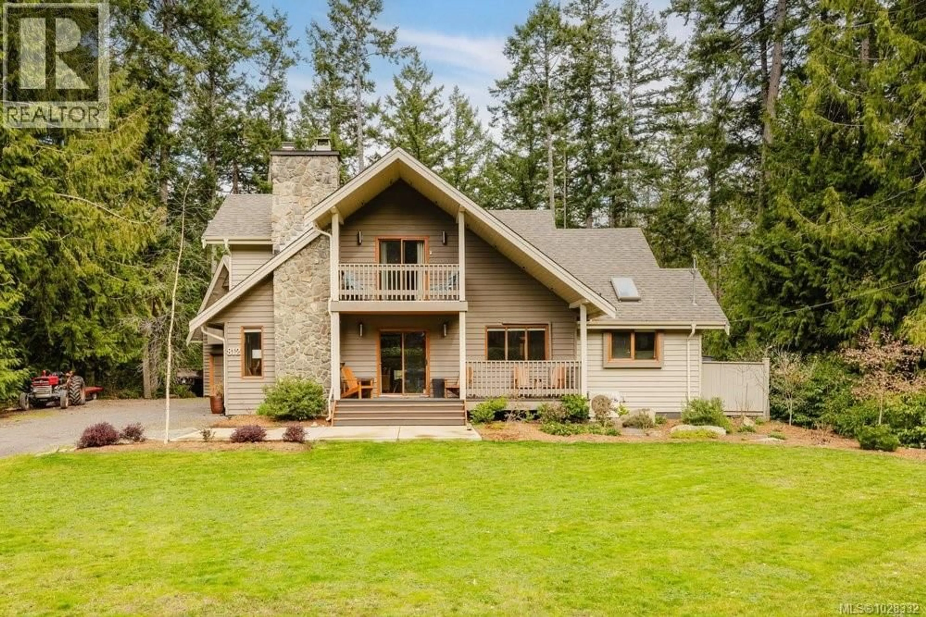 Home with vinyl exterior material, unknown for 812 WOODCREEK DRIVE, North Saanich British Columbia V8L5K4