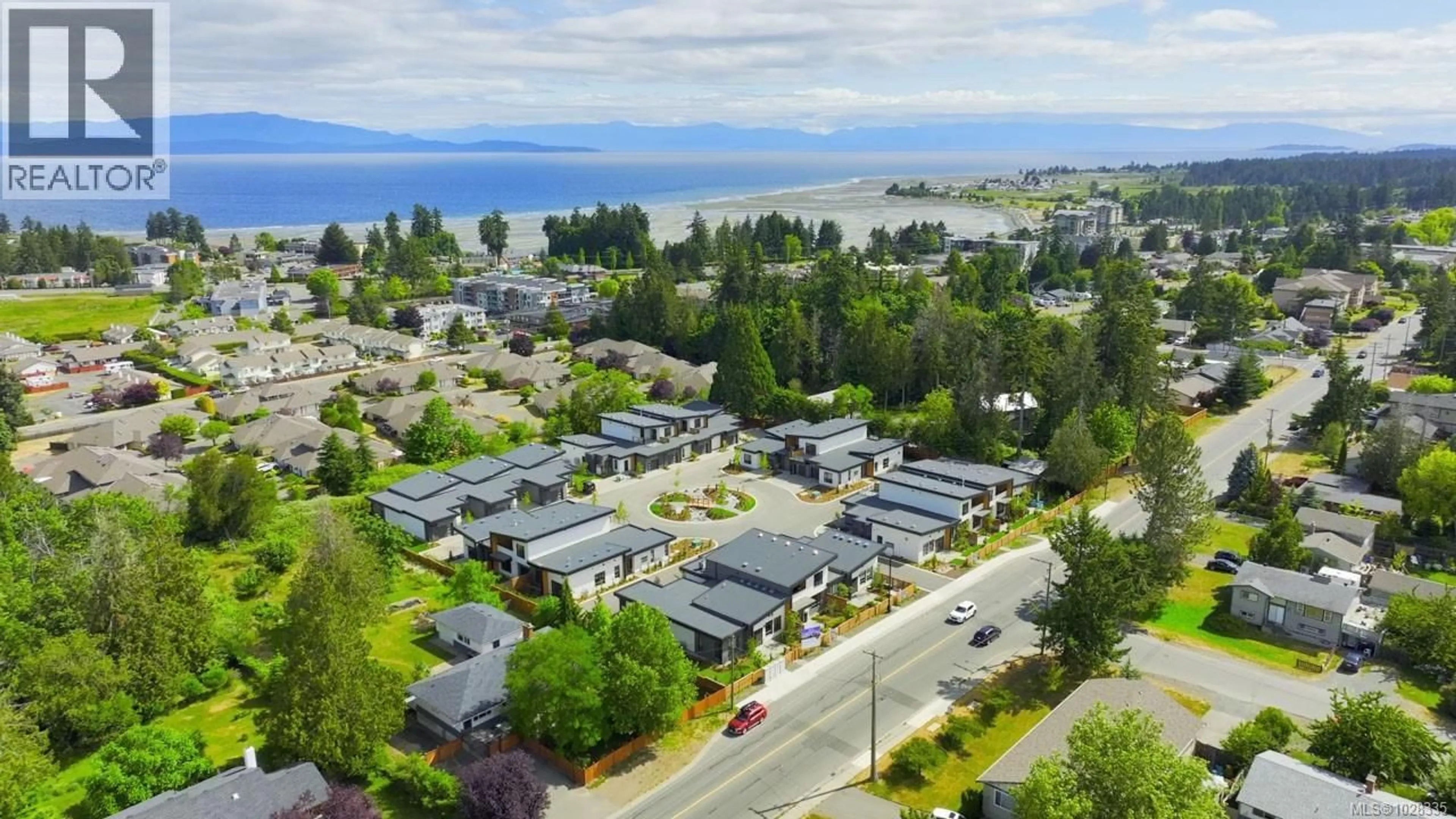 A pic from outside/outdoor area/front of a property/back of a property/a pic from drone, unknown for 116 - 463 HIRST AVENUE, Parksville British Columbia V9P1J2