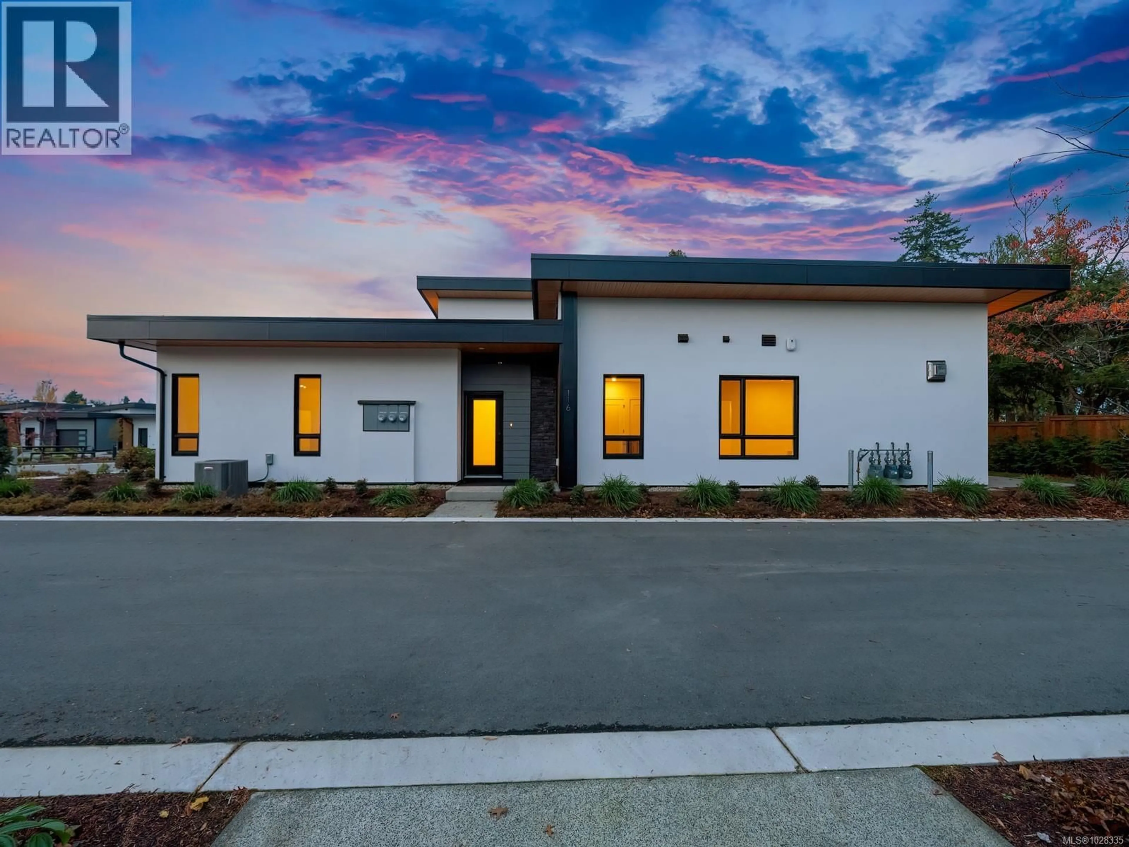 Home with brick exterior material, street for 116 - 463 HIRST AVENUE, Parksville British Columbia V9P1J2