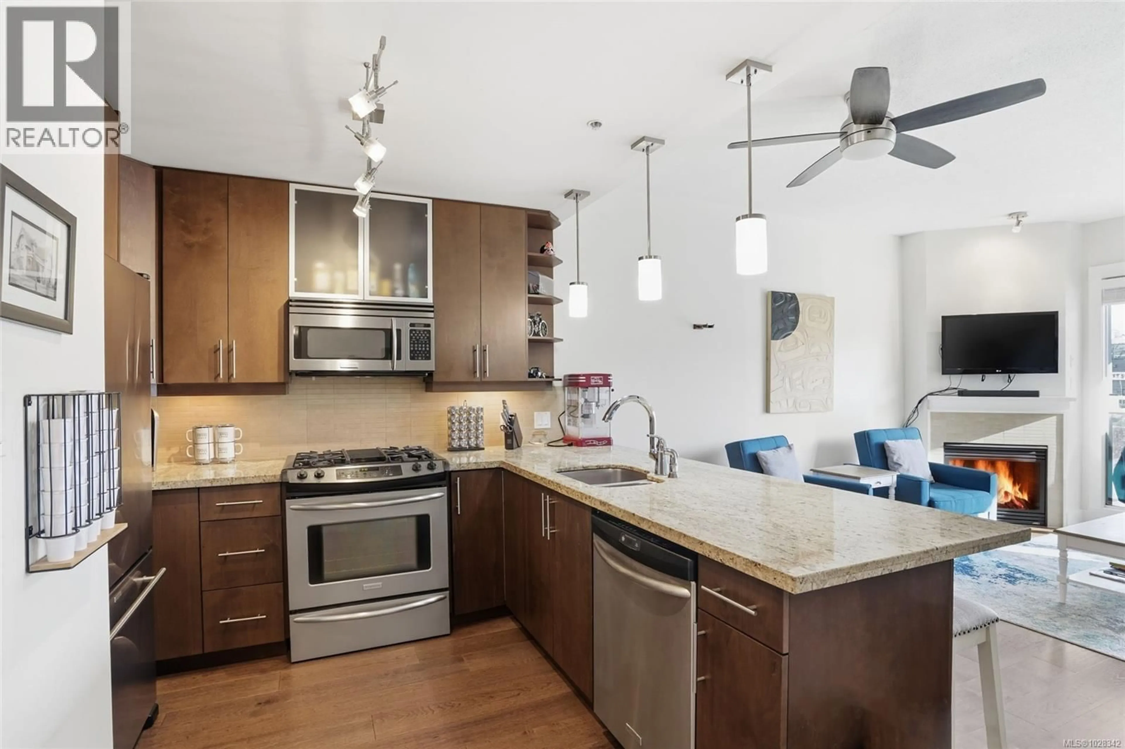 Open concept kitchen, unknown for 305 - 194 BEACHSIDE DRIVE, Parksville British Columbia V9P0B1