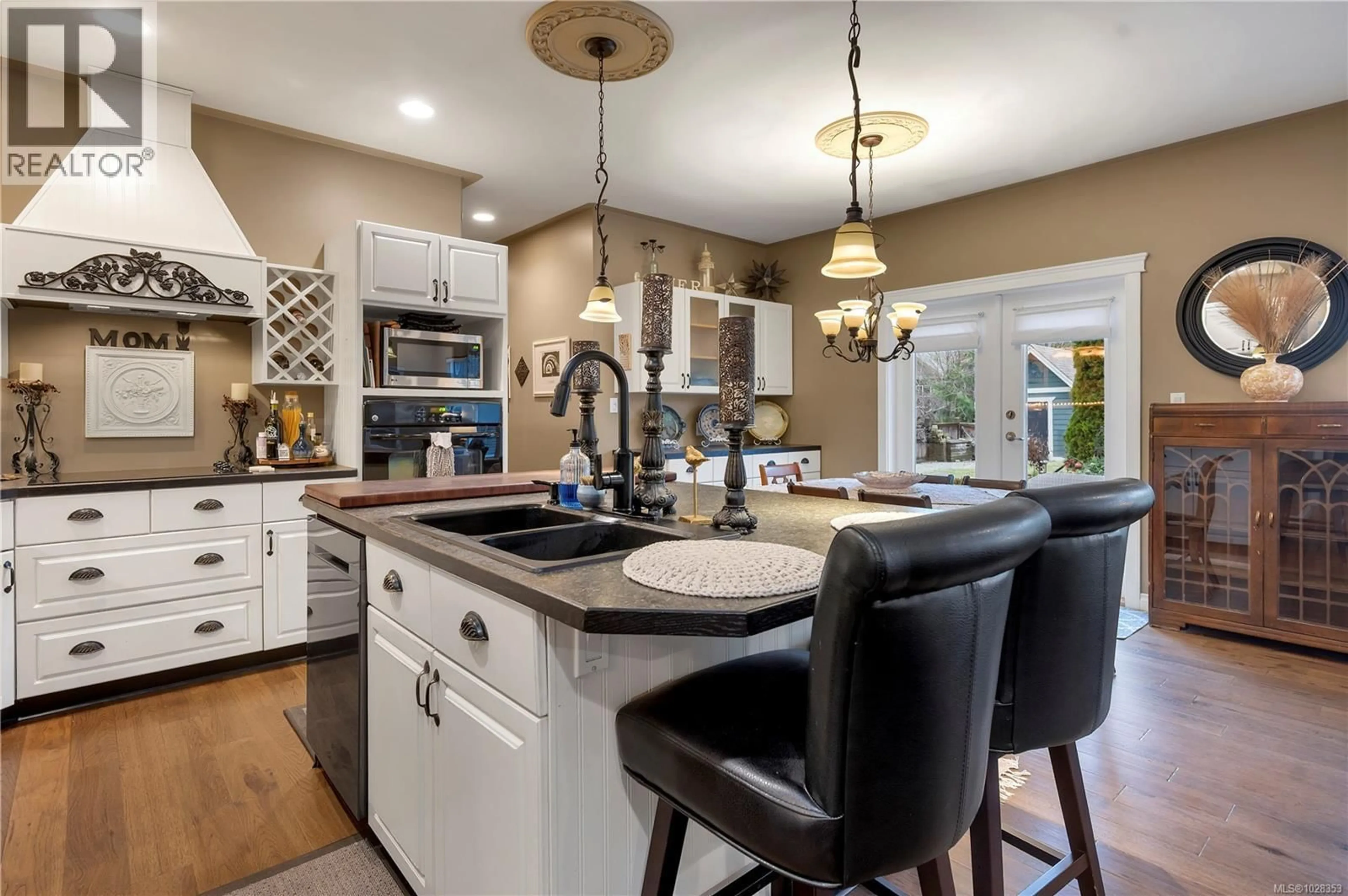 Open concept kitchen, ceramic/tile floor for 2825 DENMAN STREET, Campbell River British Columbia V9H1S9